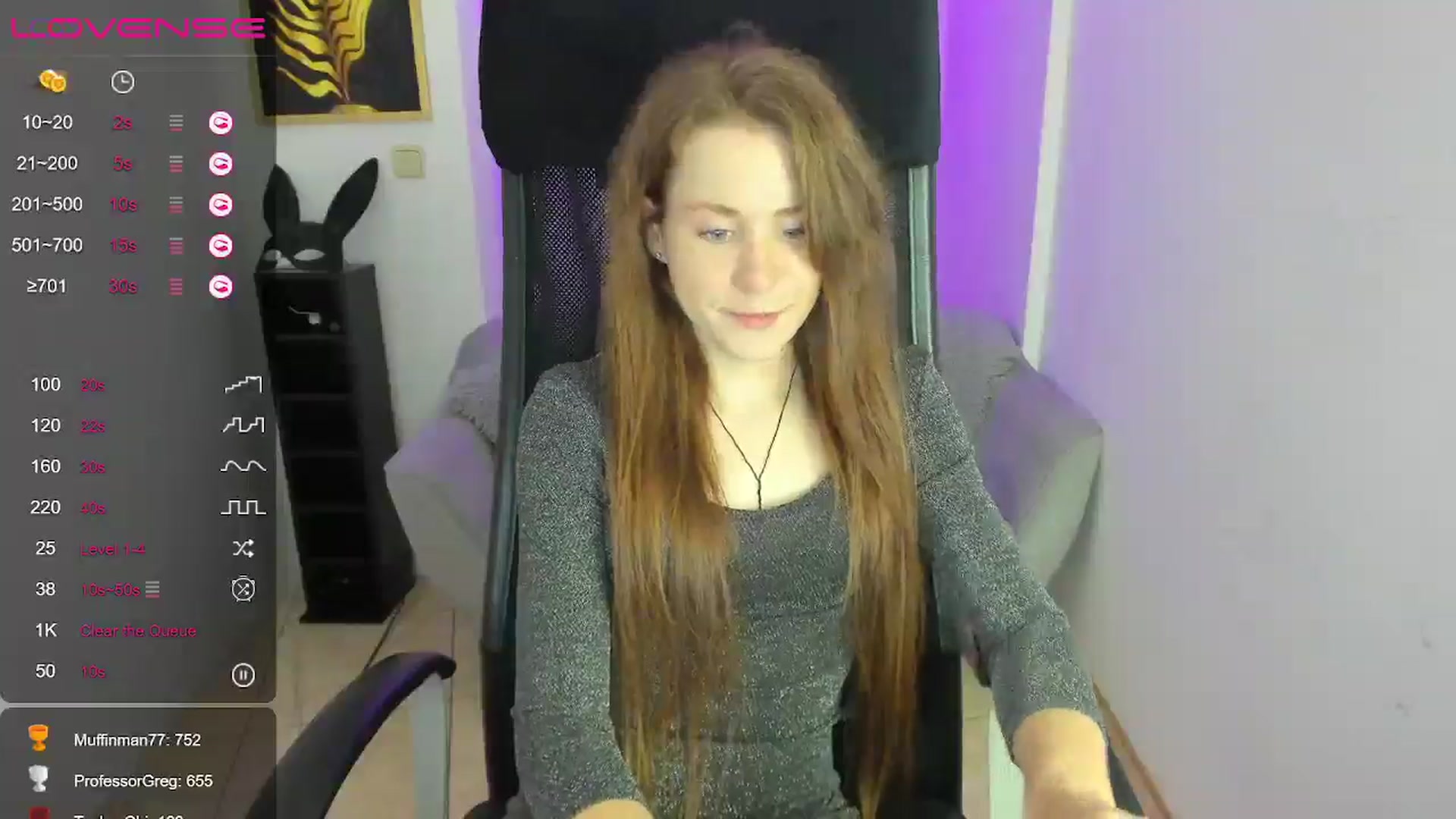 Gallery image thumbnail from Moonshinee's myfreecams stream on, 12/15/2024, 17:32 image 3 of 20