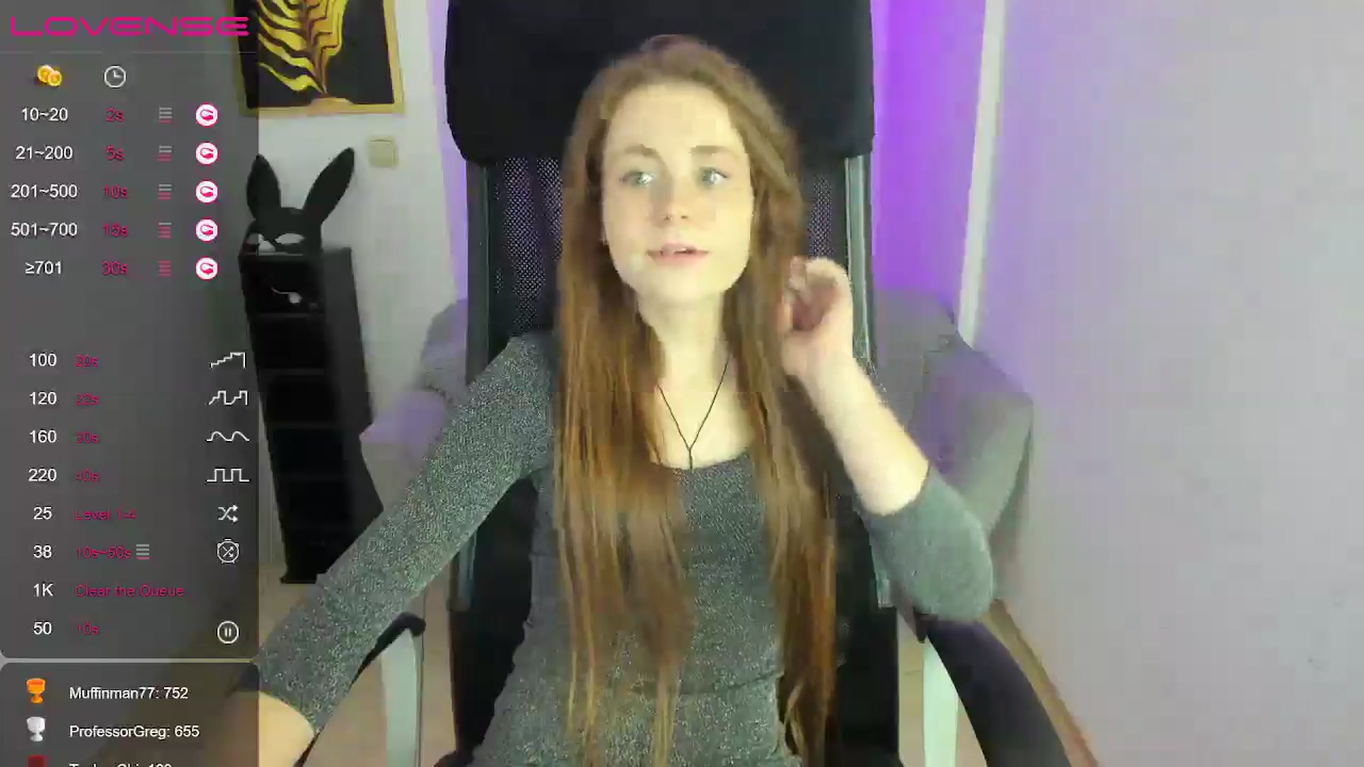 Gallery image thumbnail from Moonshinee's myfreecams stream on, 12/15/2024, 17:32 image 17 of 20