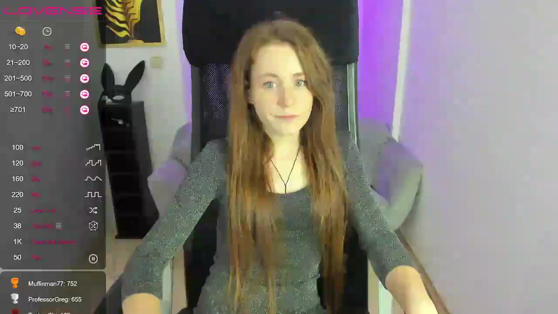 Gallery image thumbnail from Moonshinee's myfreecams stream on, 12/15/2024, 17:43 image 9 of 20