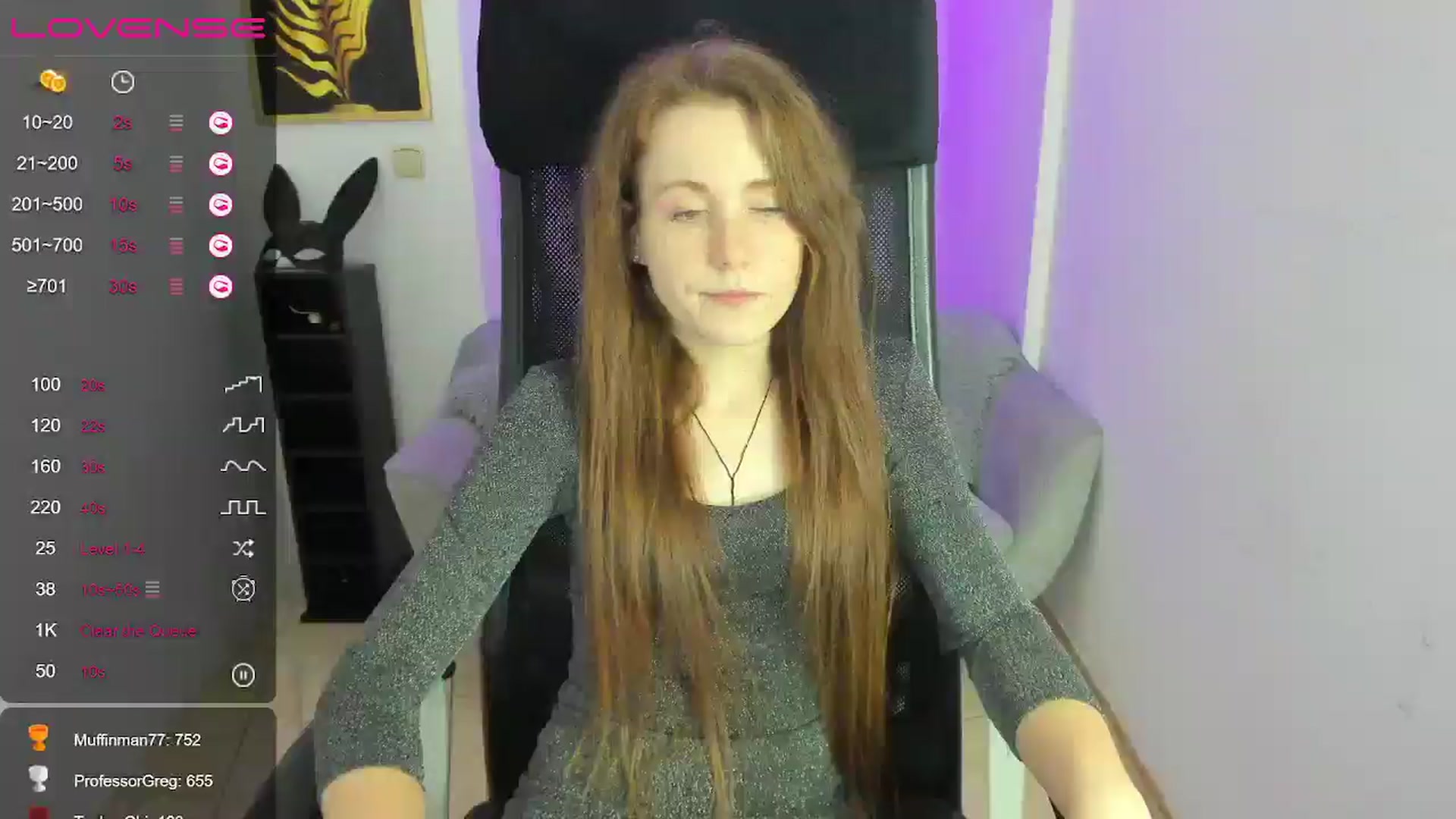 Gallery image thumbnail from Moonshinee's myfreecams stream on, 12/15/2024, 17:43 image 13 of 20