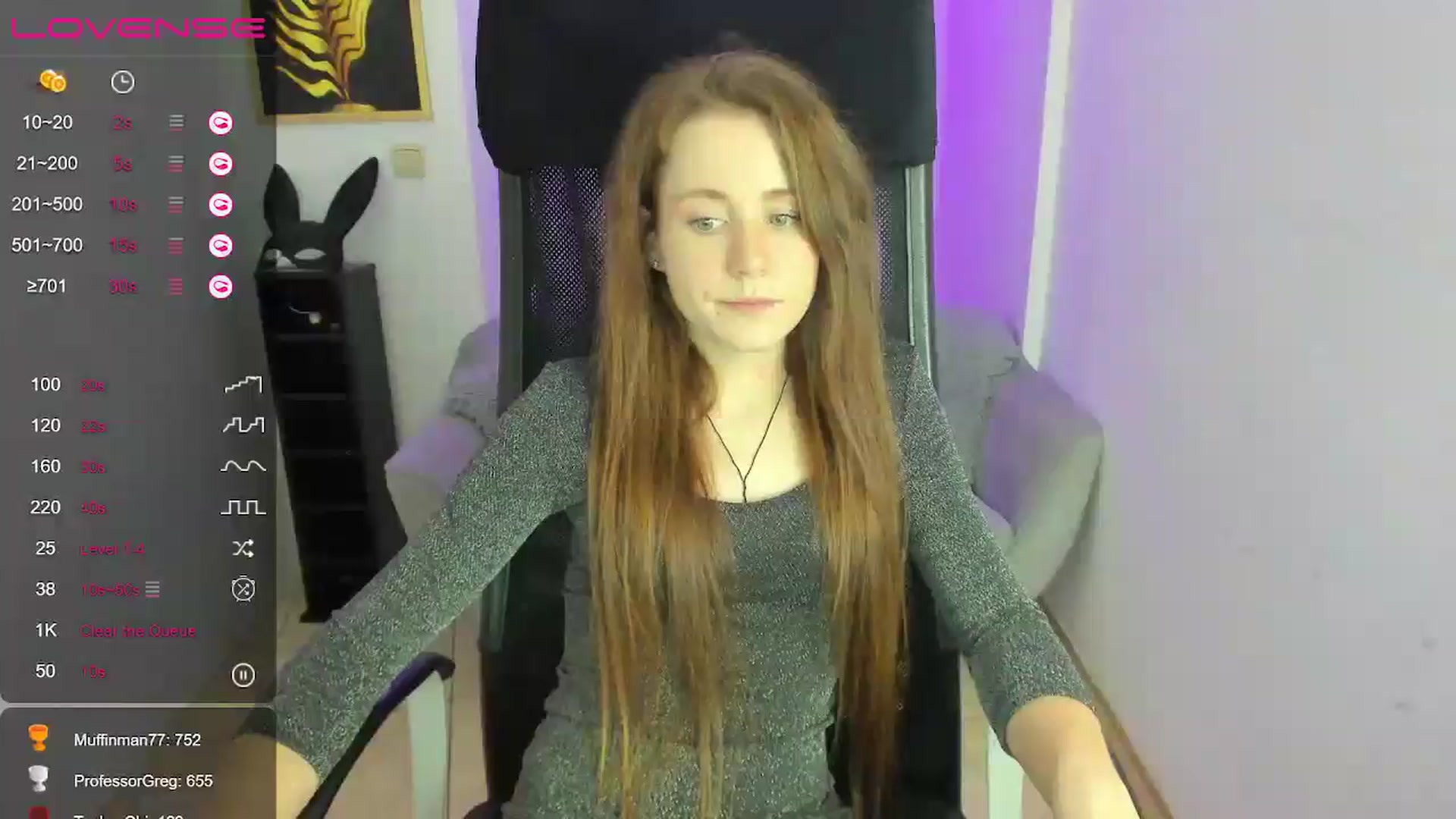 Gallery image thumbnail from Moonshinee's myfreecams stream on, 12/15/2024, 17:43 image 1 of 20