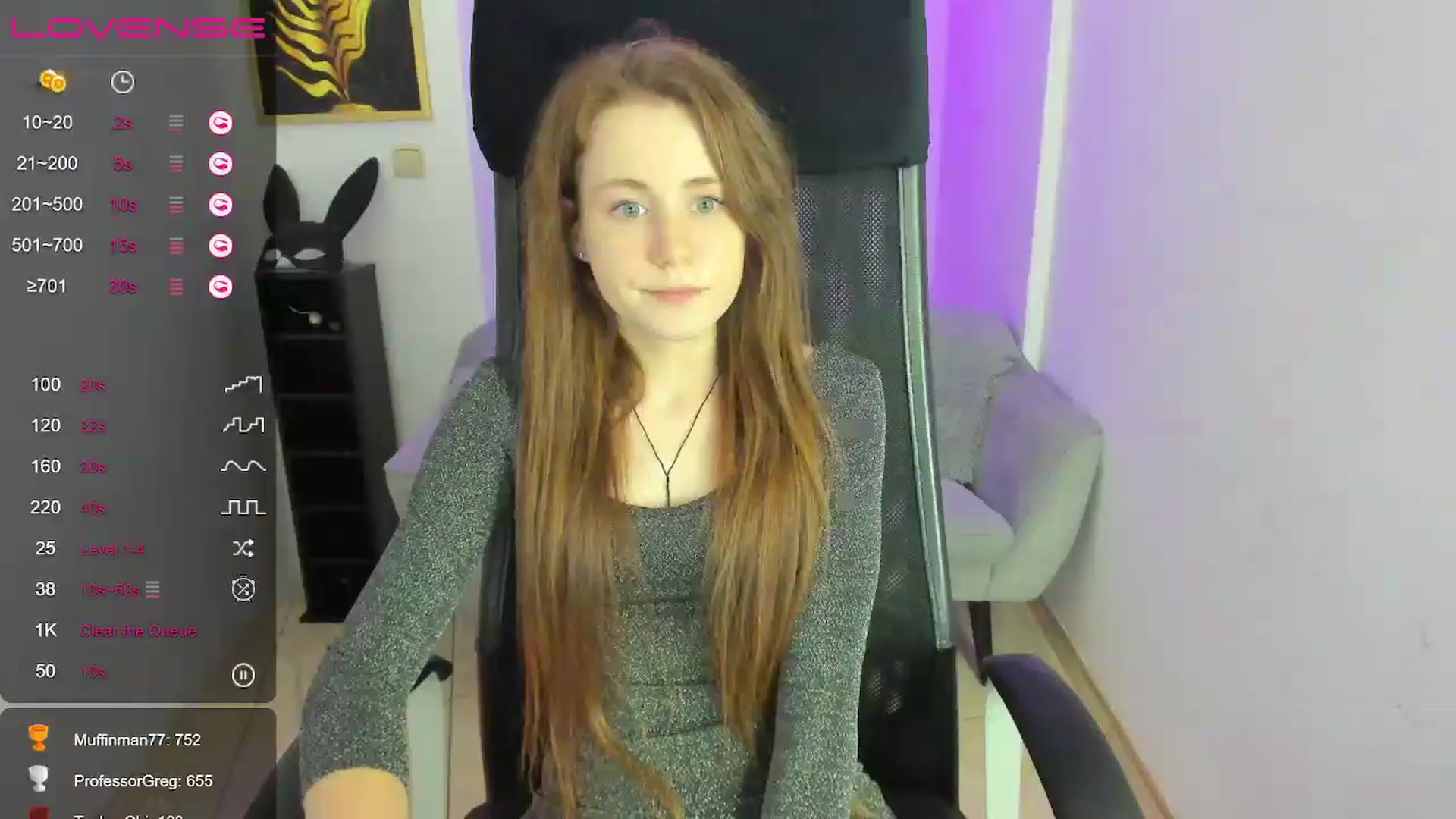 Gallery image thumbnail from Moonshinee's myfreecams stream on, 12/15/2024, 17:43 image 15 of 20