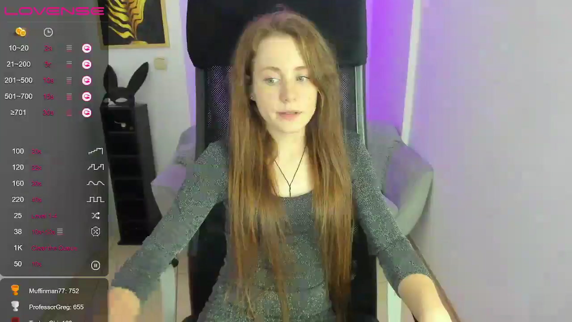 Gallery image thumbnail from Moonshinee's myfreecams stream on, 12/15/2024, 17:43 image 14 of 20