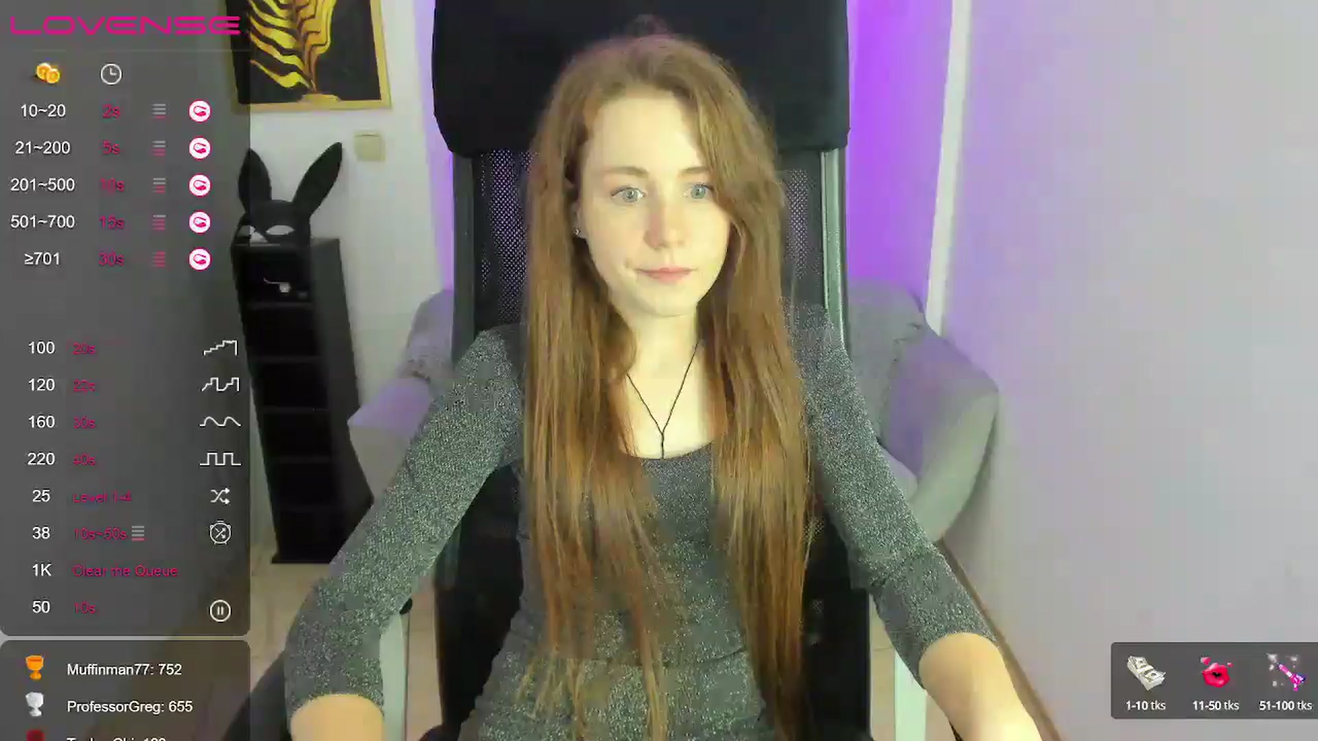 Gallery image thumbnail from Moonshinee's myfreecams stream on, 12/15/2024, 17:43 image 12 of 20