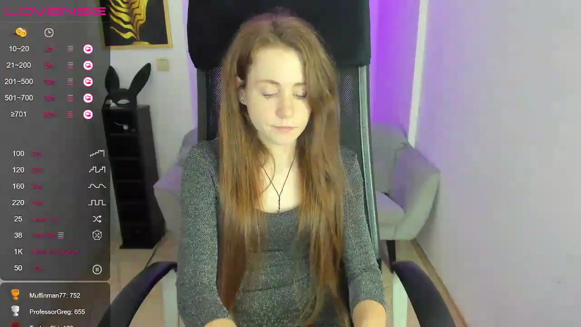 Gallery image thumbnail from Moonshinee's myfreecams stream on, 12/15/2024, 19:04 image 3 of 20