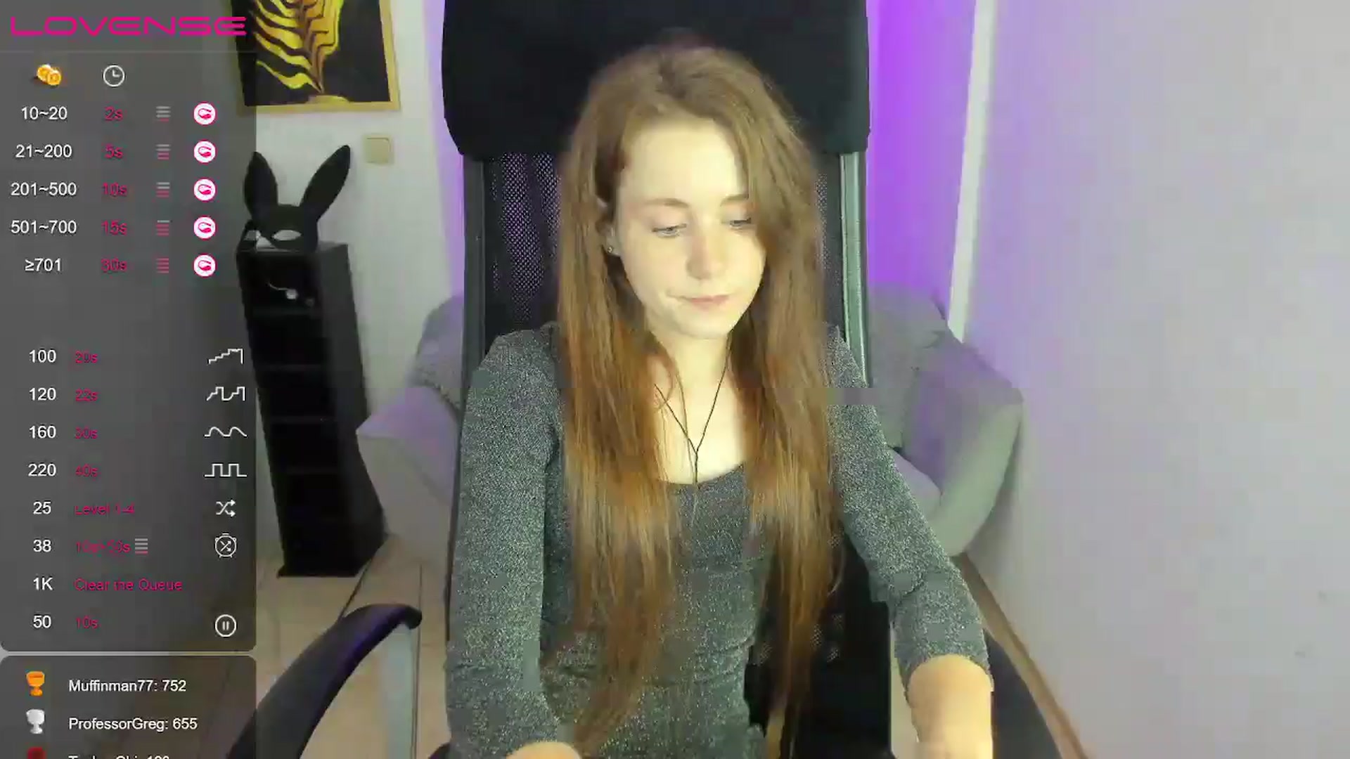 Gallery image thumbnail from Moonshinee's myfreecams stream on, 12/15/2024, 19:04 image 9 of 20