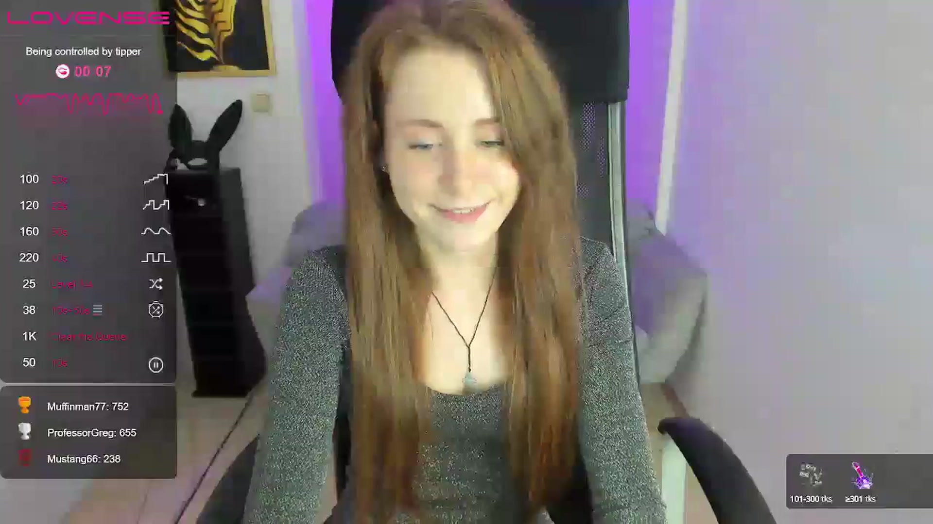 Gallery image thumbnail from Moonshinee's myfreecams stream on, 12/15/2024, 19:04 image 20 of 20