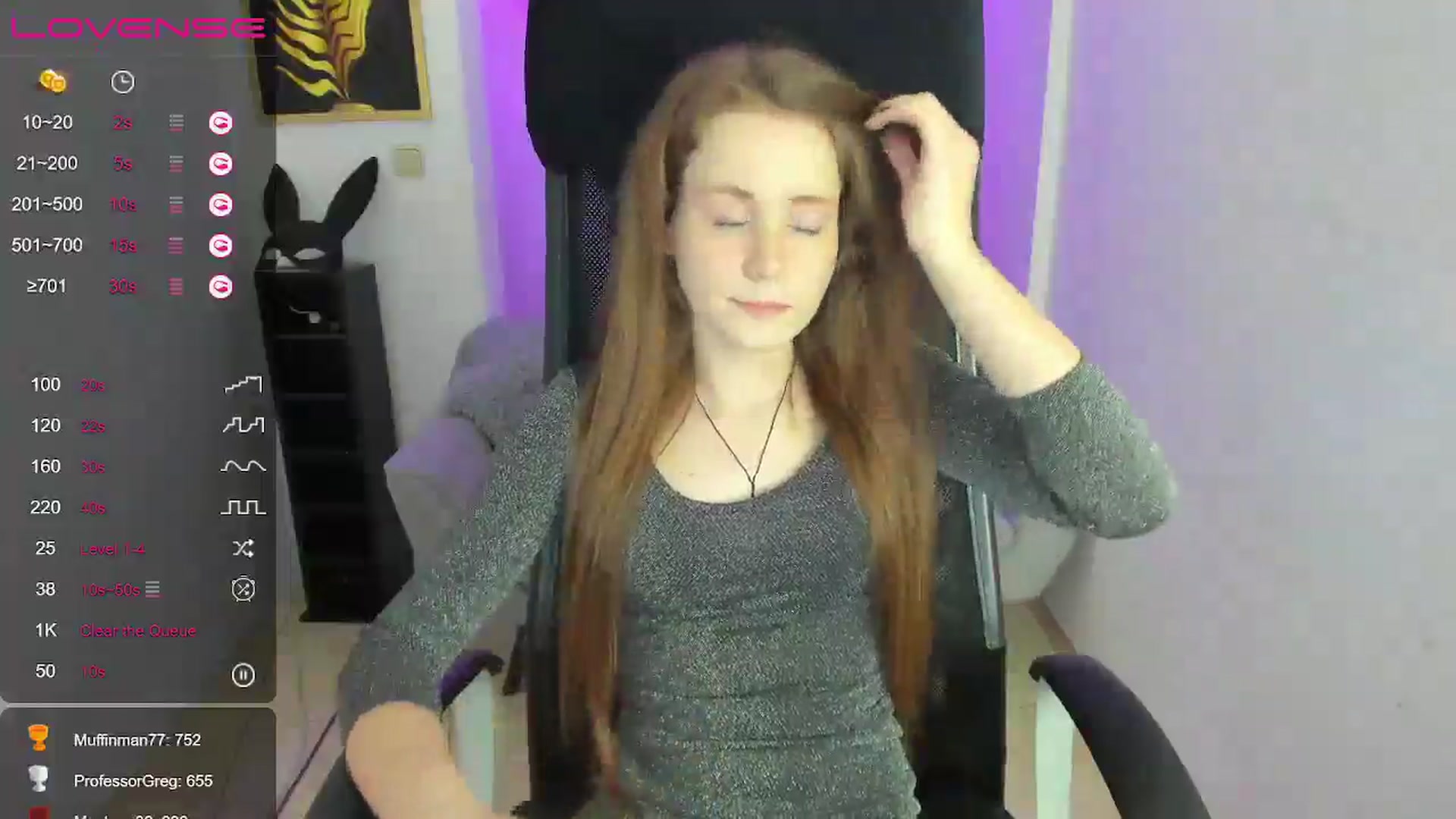 Gallery image thumbnail from Moonshinee's myfreecams stream on, 12/15/2024, 19:04 image 14 of 20