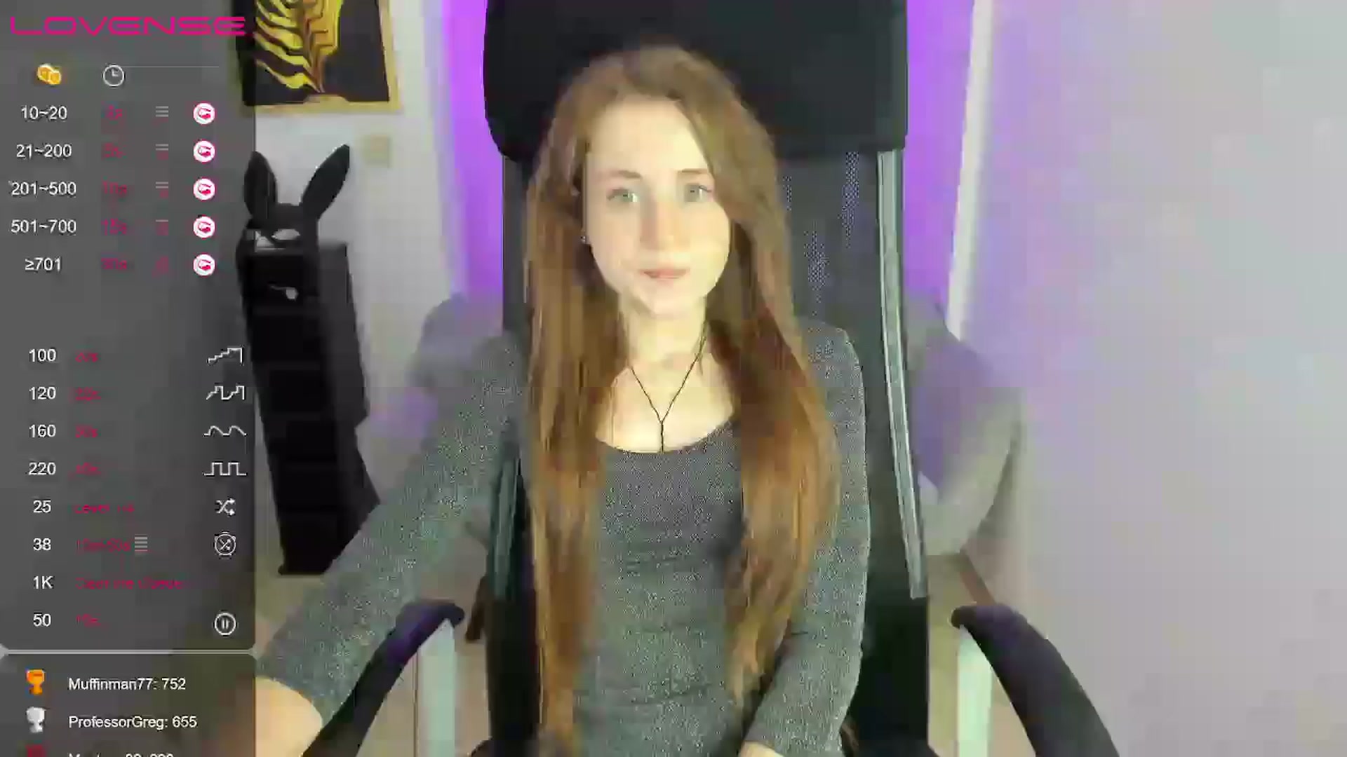 Gallery image thumbnail from Moonshinee's myfreecams stream on, 12/15/2024, 19:04 image 16 of 20