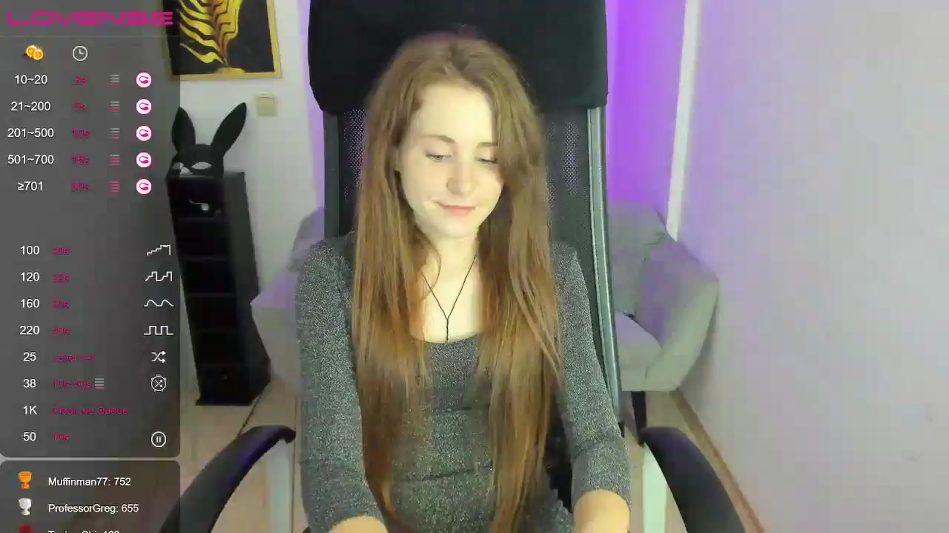 Gallery image thumbnail from Moonshinee's myfreecams stream on, 12/15/2024, 19:04 image 1 of 20