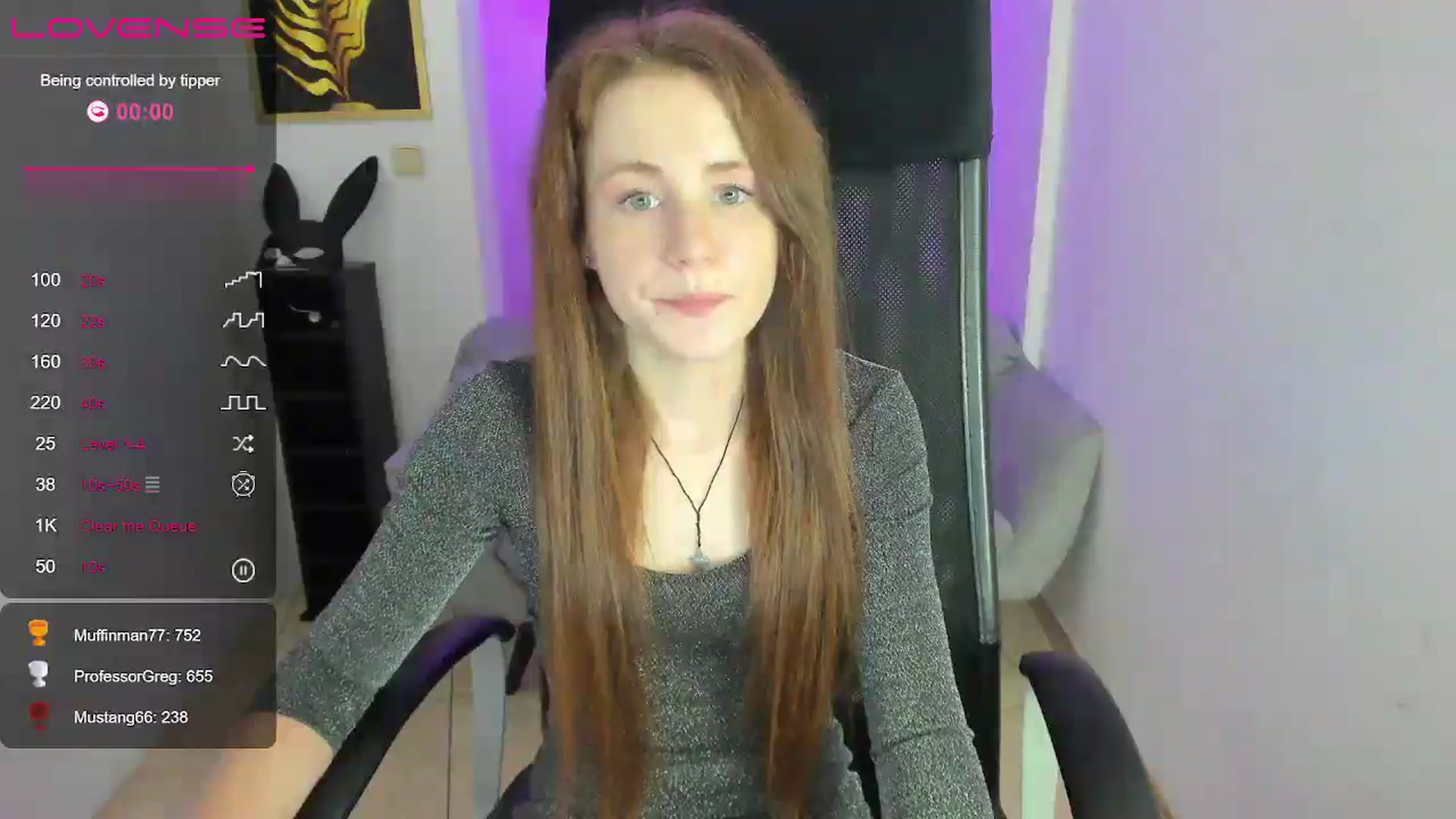 Gallery image thumbnail from Moonshinee's myfreecams stream on, 12/15/2024, 19:45 image 2 of 20