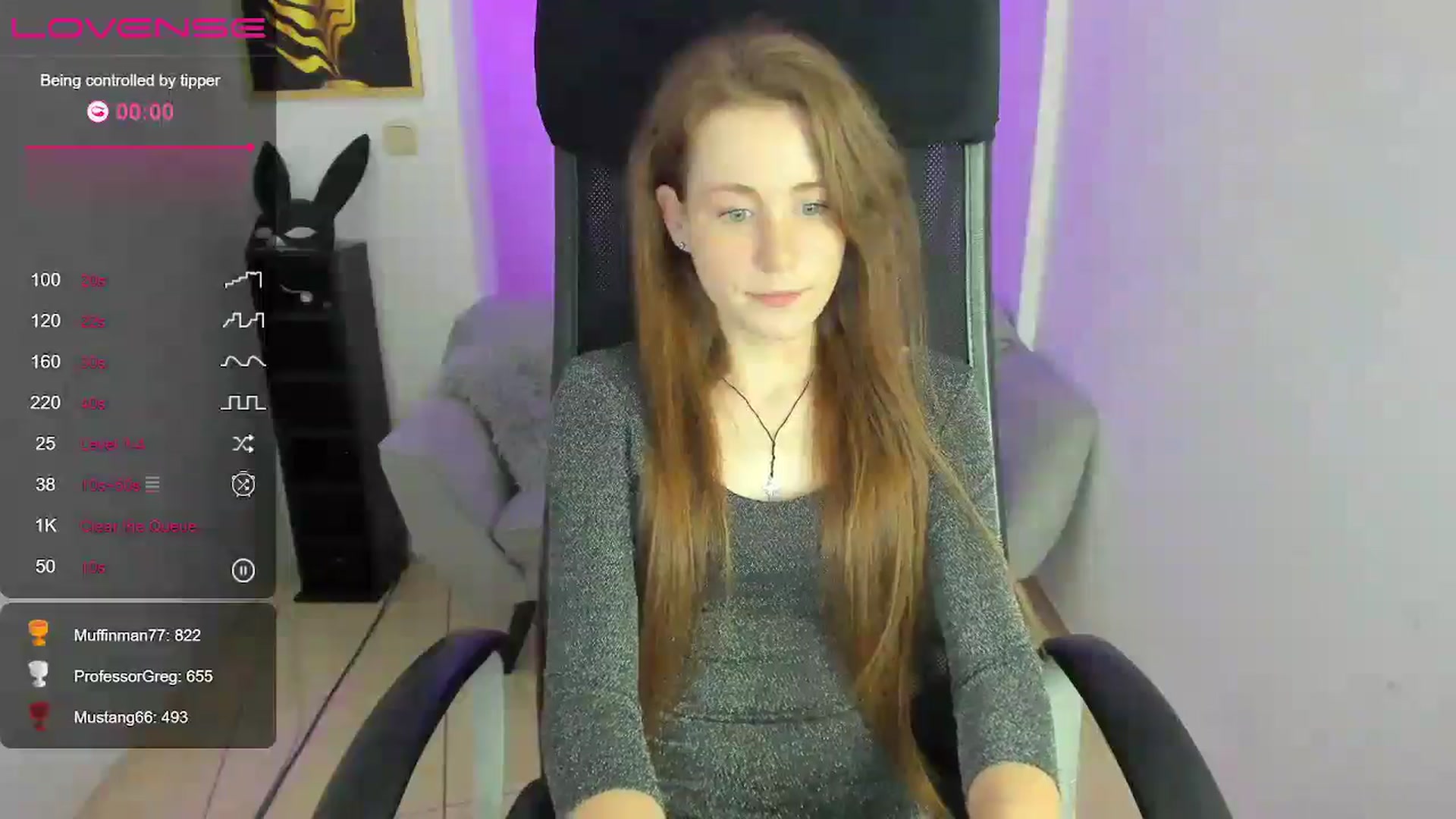 Gallery image thumbnail from Moonshinee's myfreecams stream on, 12/15/2024, 21:06 image 12 of 20