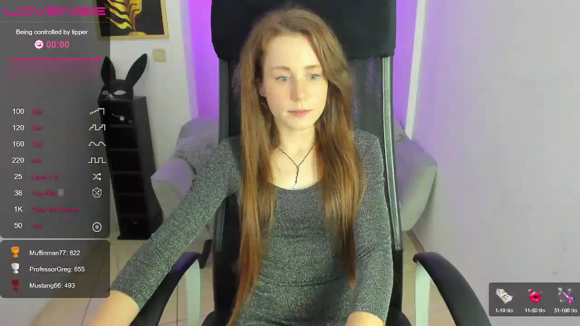 Gallery image thumbnail from Moonshinee's myfreecams stream on, 12/15/2024, 21:06 image 7 of 20