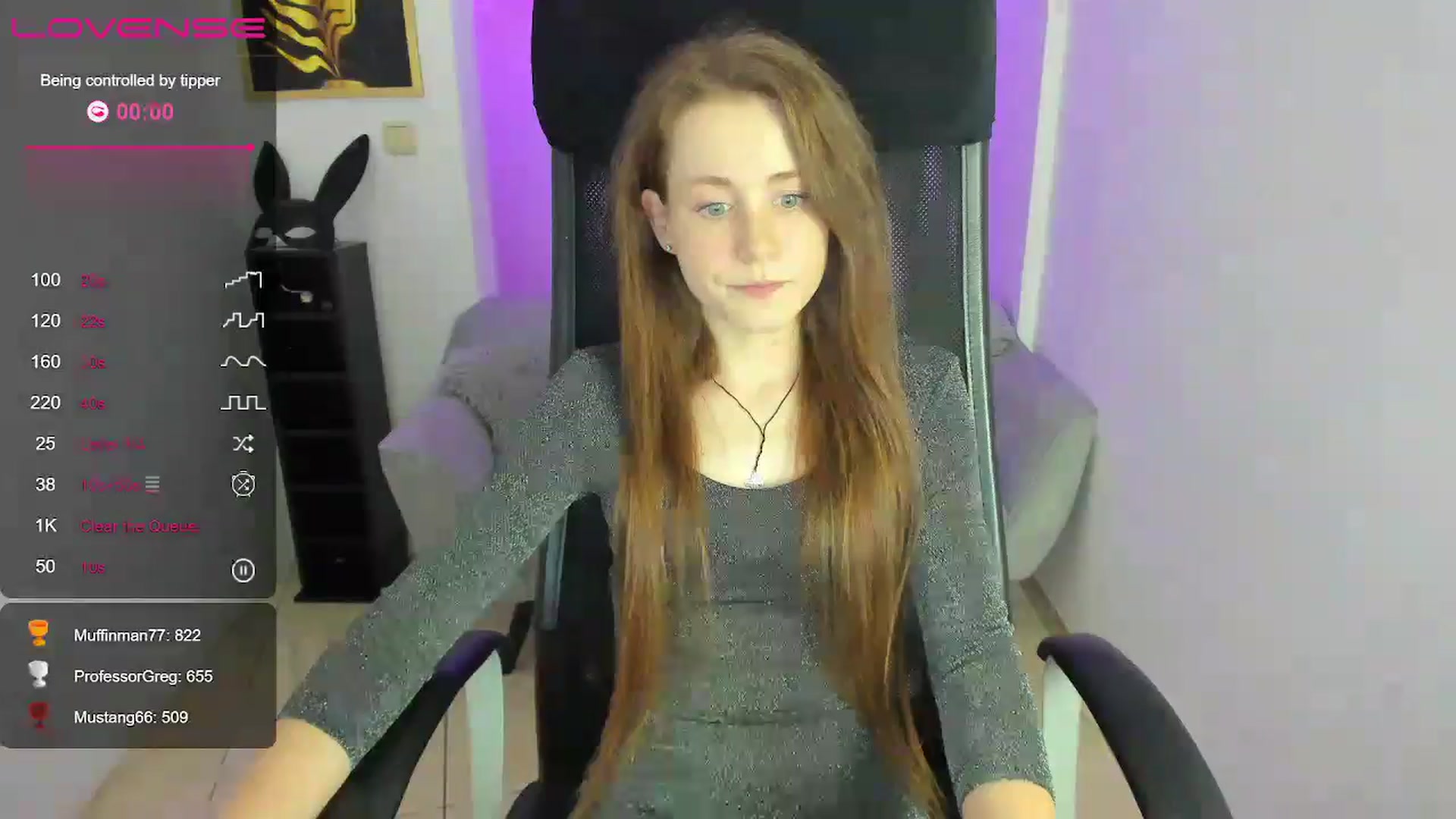Gallery image thumbnail from Moonshinee's myfreecams stream on, 12/15/2024, 21:06 image 18 of 20