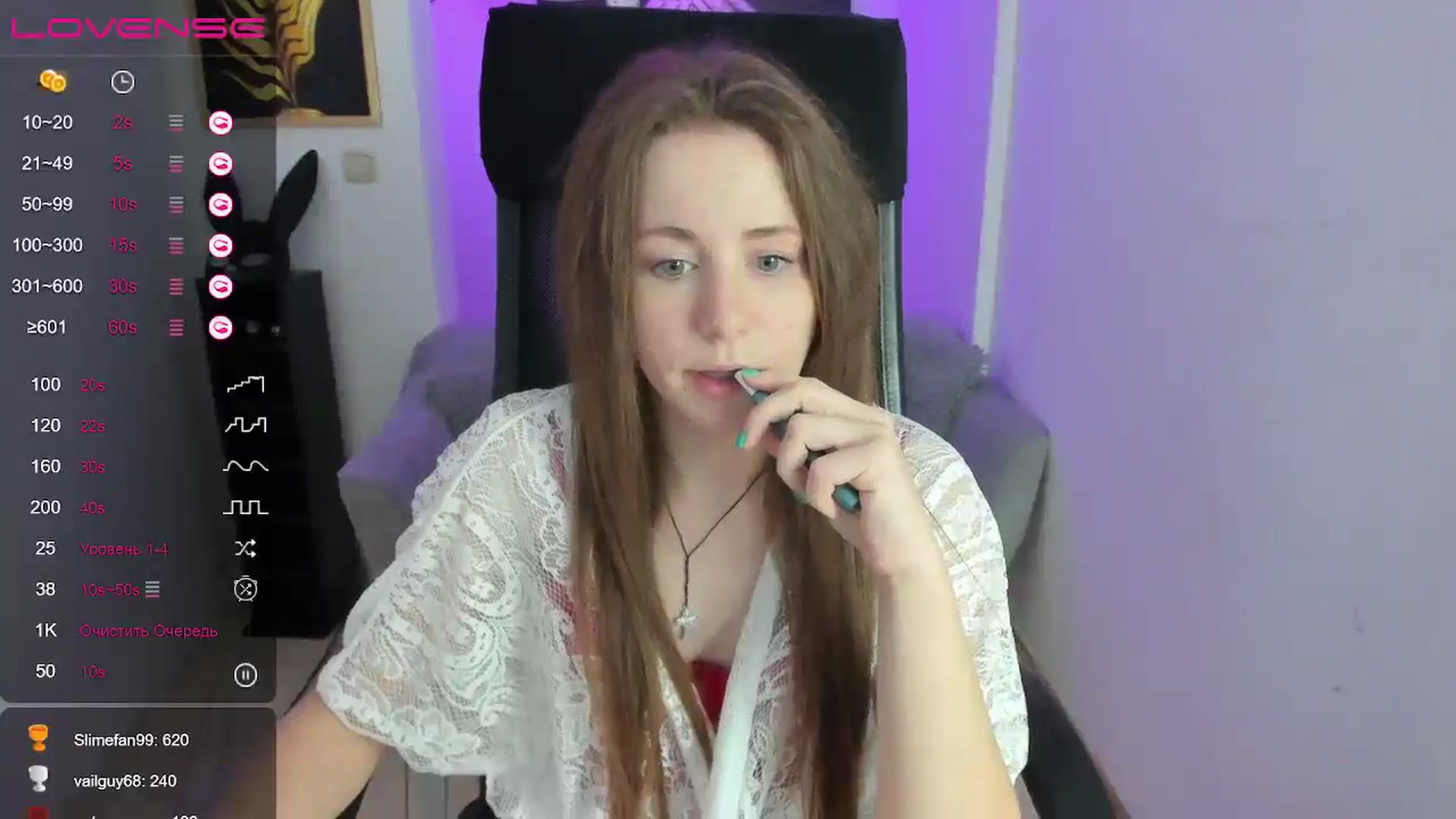 Gallery image thumbnail from Moonshinee's myfreecams stream on, 12/30/2024, 16:01 image 10 of 20