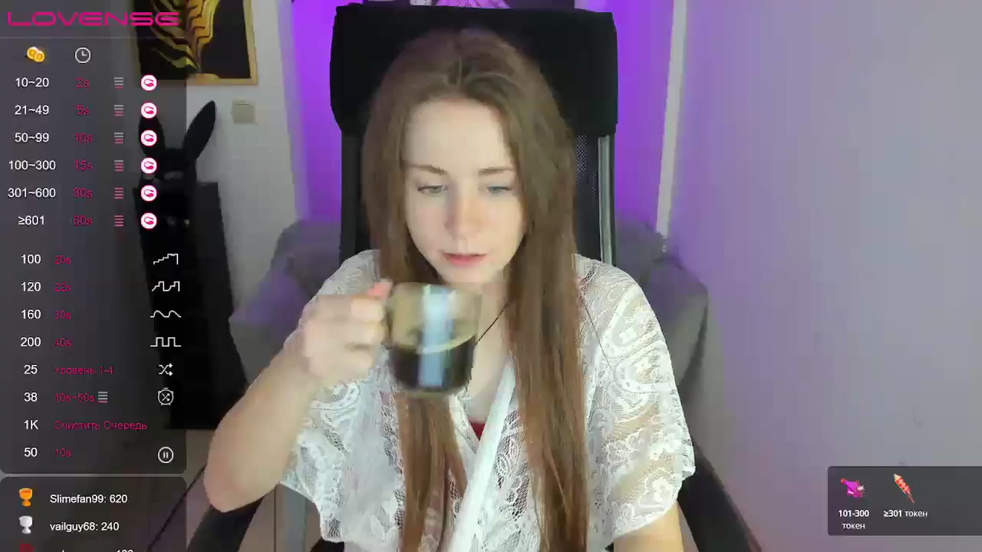 Gallery image thumbnail from Moonshinee's myfreecams stream on, 12/30/2024, 16:01 image 12 of 20