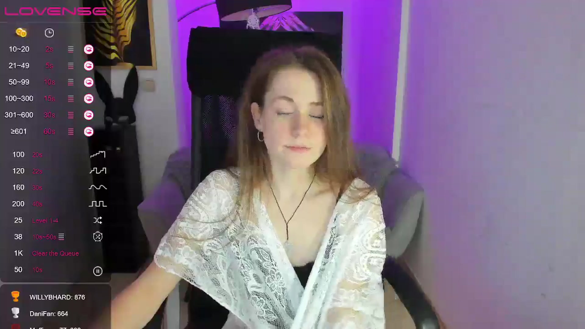 Gallery image thumbnail from Moonshinee's myfreecams stream on, 01/02/2025, 16:44 image 10 of 20