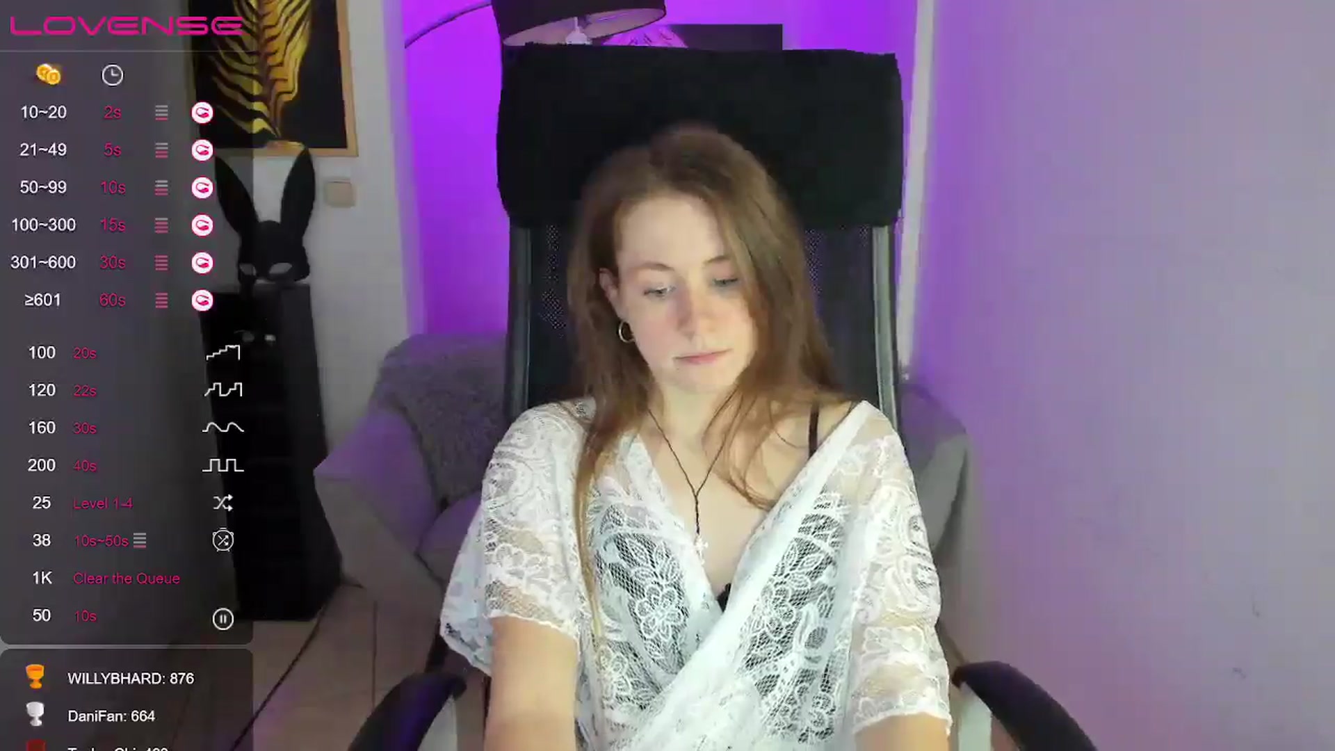 Gallery image thumbnail from Moonshinee's myfreecams stream on, 01/02/2025, 16:44 image 12 of 20
