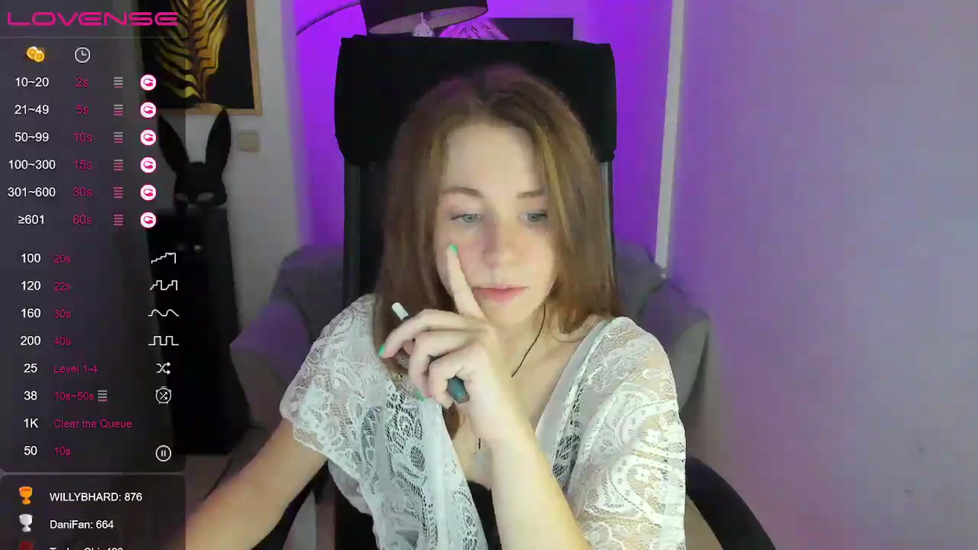 Gallery image thumbnail from Moonshinee's myfreecams stream on, 01/02/2025, 17:38 image 6 of 20