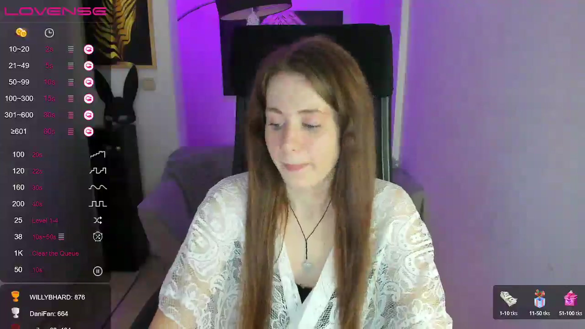 Gallery image thumbnail from Moonshinee's myfreecams stream on, 01/02/2025, 18:18 image 2 of 20