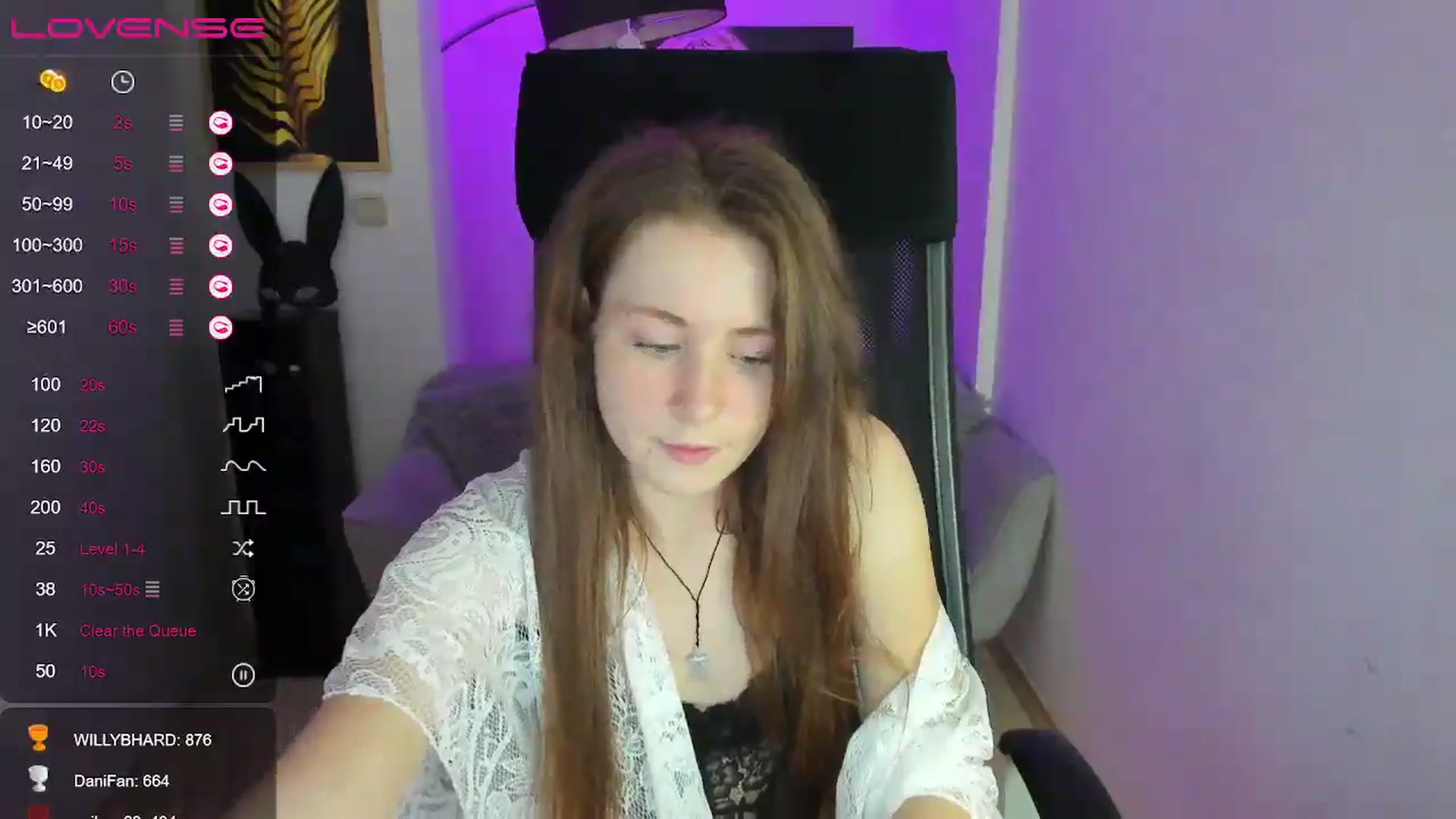 Gallery image thumbnail from Moonshinee's myfreecams stream on, 01/02/2025, 18:18 image 7 of 20