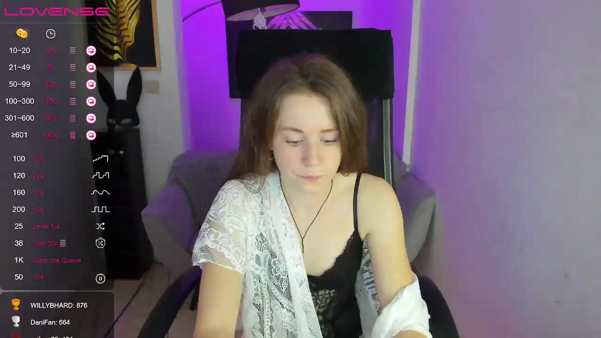 Gallery image thumbnail from Moonshinee's myfreecams stream on, 01/02/2025, 18:18 image 11 of 20