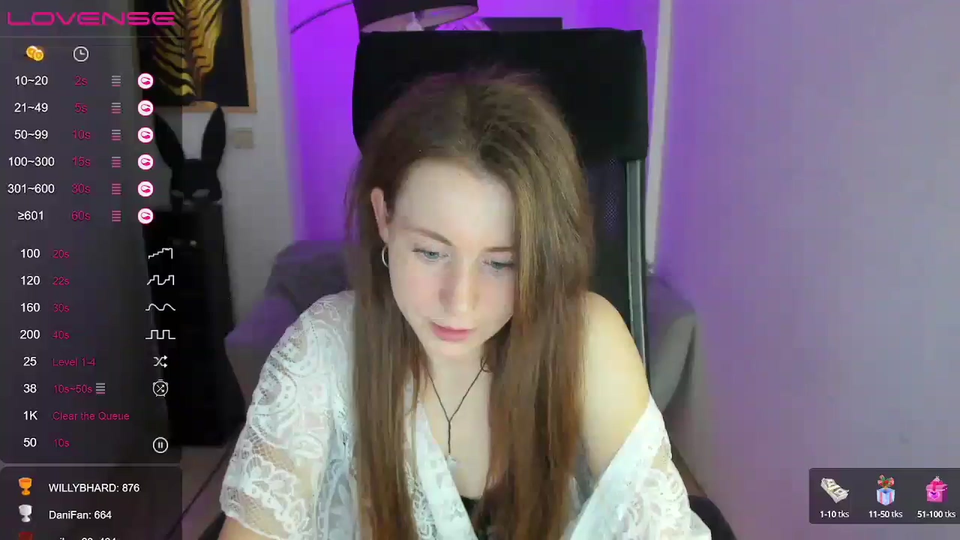 Gallery image thumbnail from Moonshinee's myfreecams stream on, 01/02/2025, 18:18 image 5 of 20