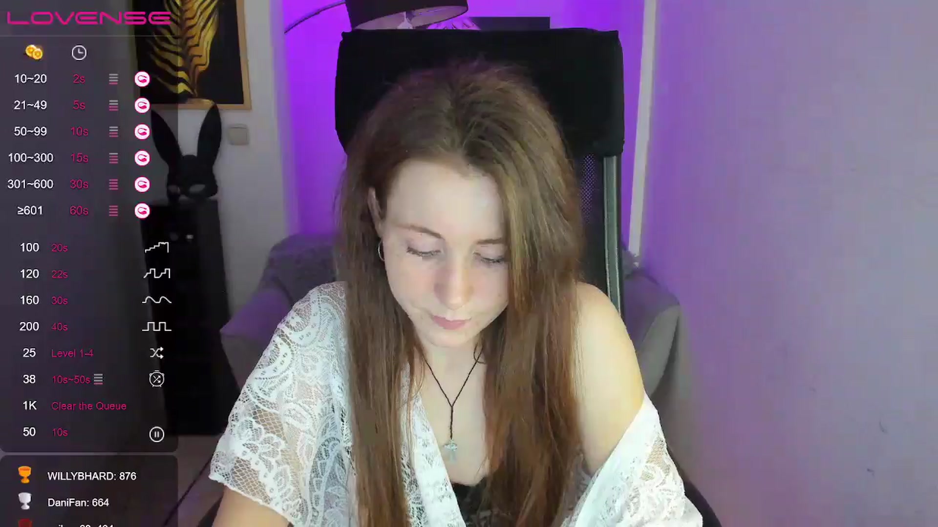 Gallery image thumbnail from Moonshinee's myfreecams stream on, 01/02/2025, 18:18 image 6 of 20