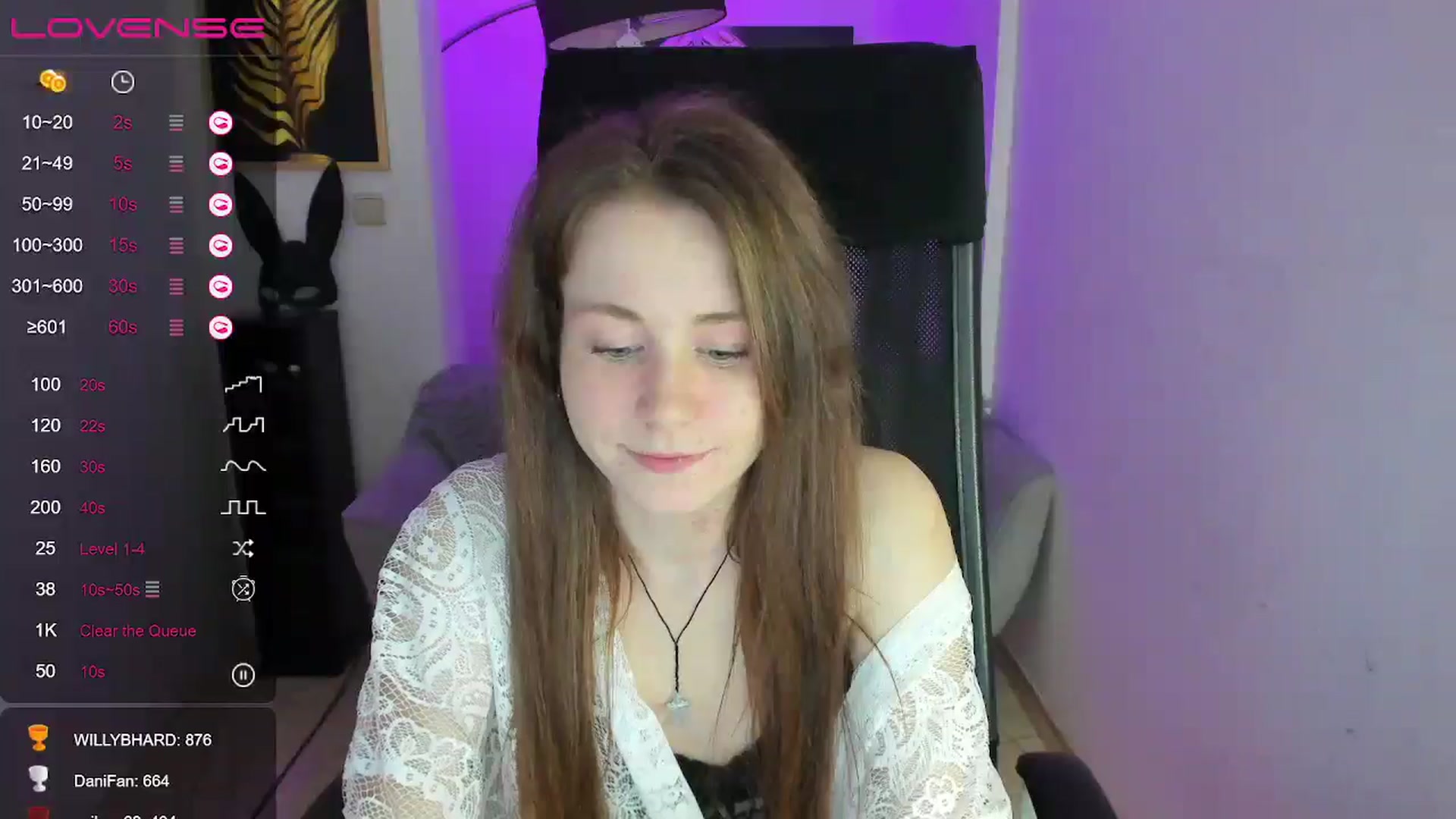 Gallery image thumbnail from Moonshinee's myfreecams stream on, 01/02/2025, 18:18 image 4 of 20