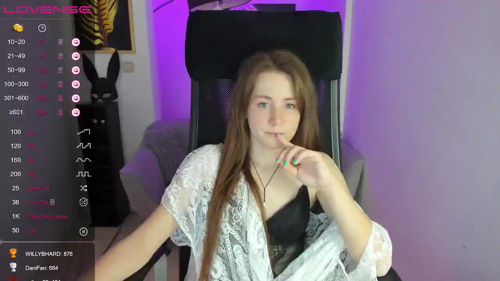 Gallery image thumbnail from Moonshinee's myfreecams stream on, 01/02/2025, 20:10 image 12 of 20
