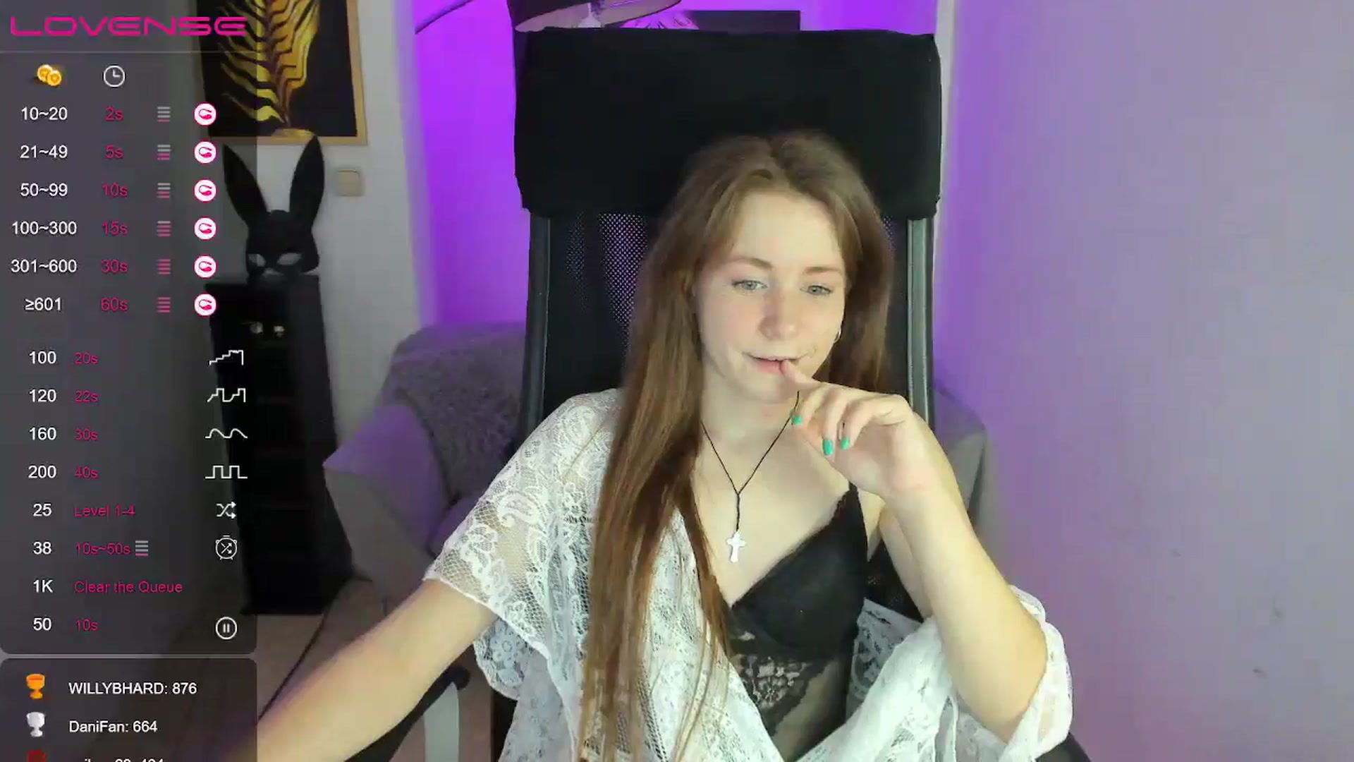 Gallery image thumbnail from Moonshinee's myfreecams stream on, 01/02/2025, 20:10 image 4 of 20