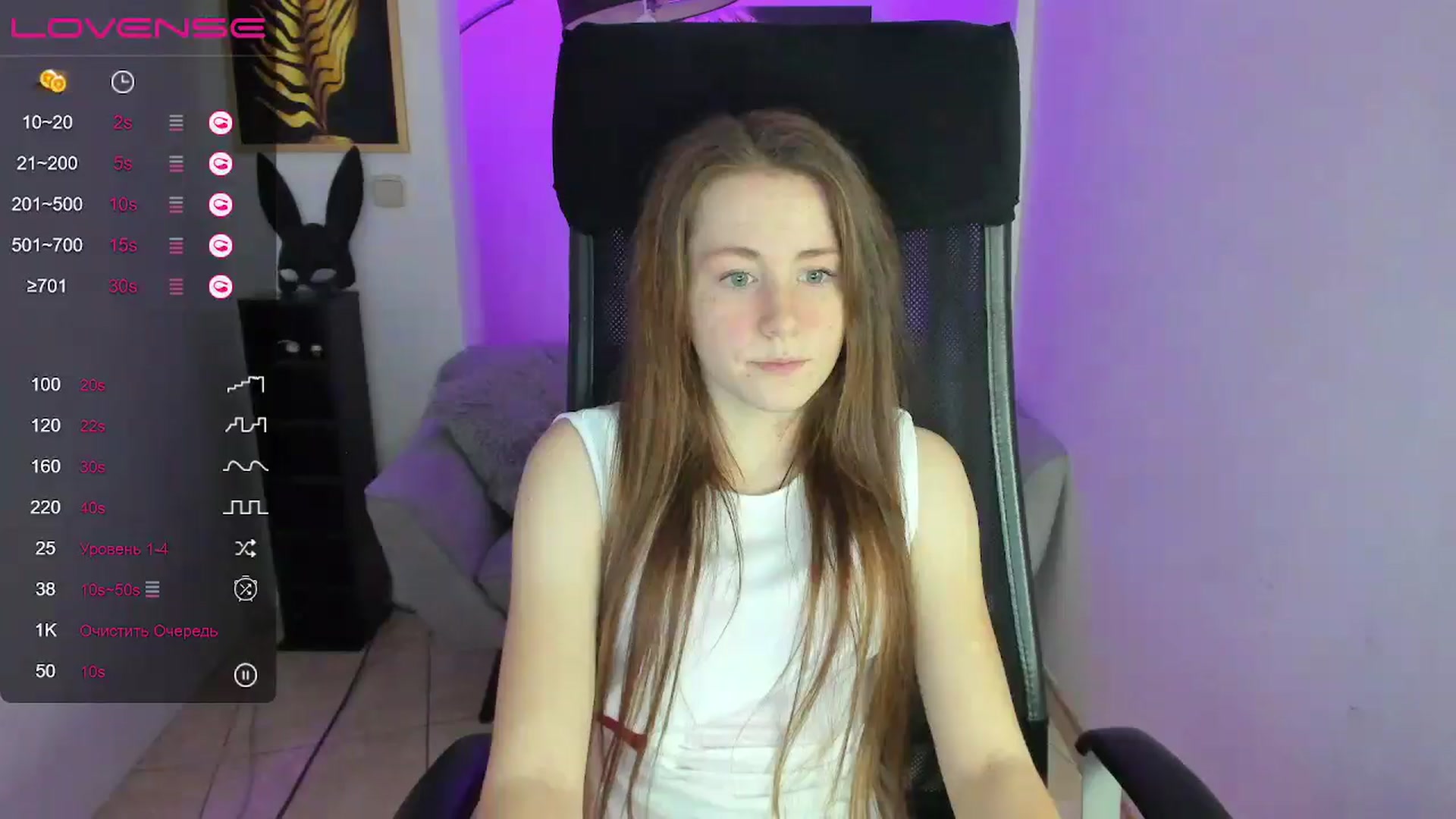 Gallery image thumbnail from Moonshinee's myfreecams stream on, 01/03/2025, 13:57 image 19 of 20