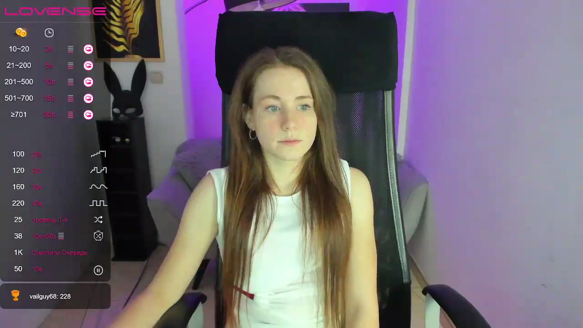 Gallery image thumbnail from Moonshinee's myfreecams stream on, 01/03/2025, 14:37 image 3 of 20