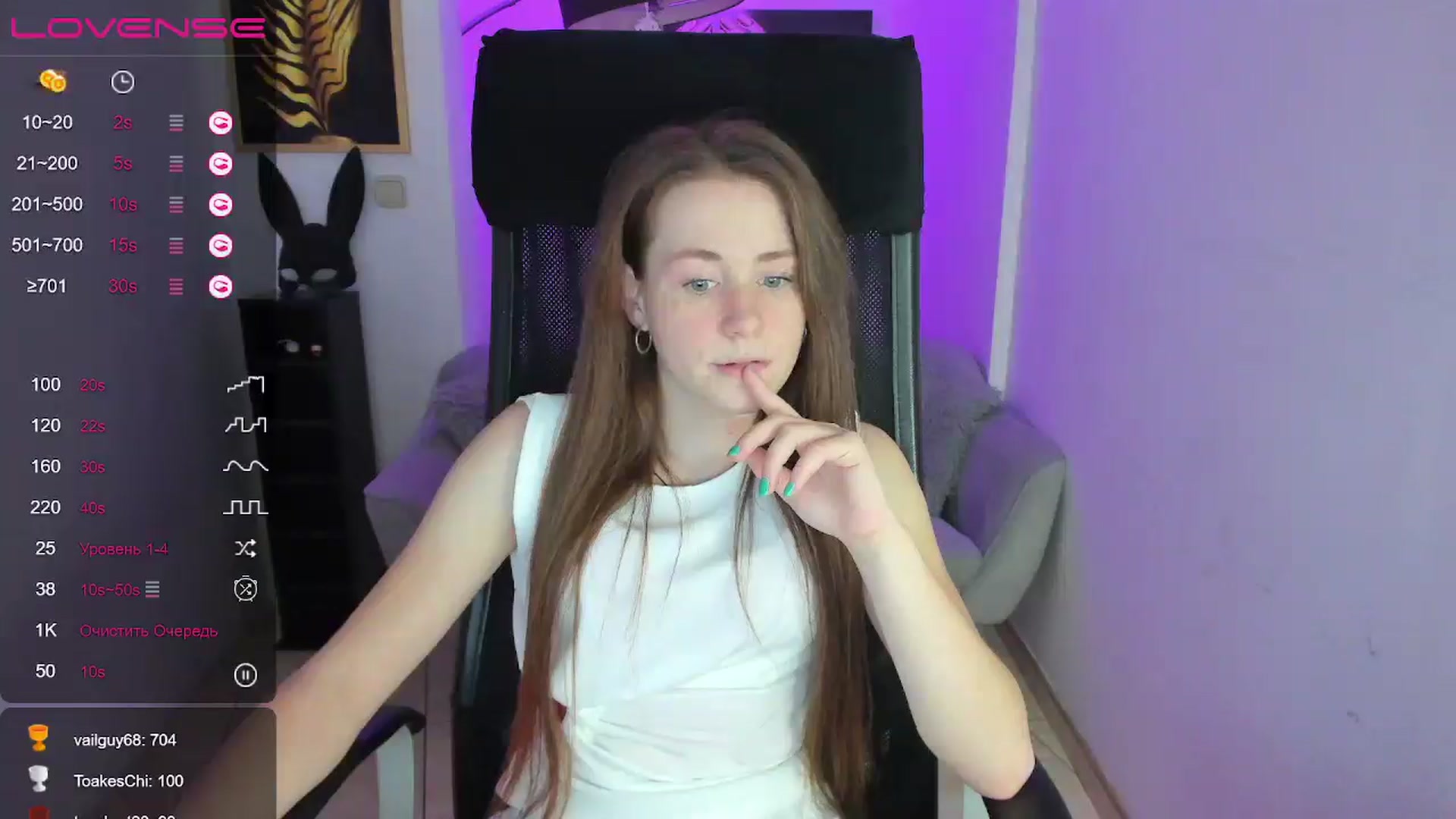 Gallery image thumbnail from Moonshinee's myfreecams stream on, 01/03/2025, 17:25 image 14 of 20