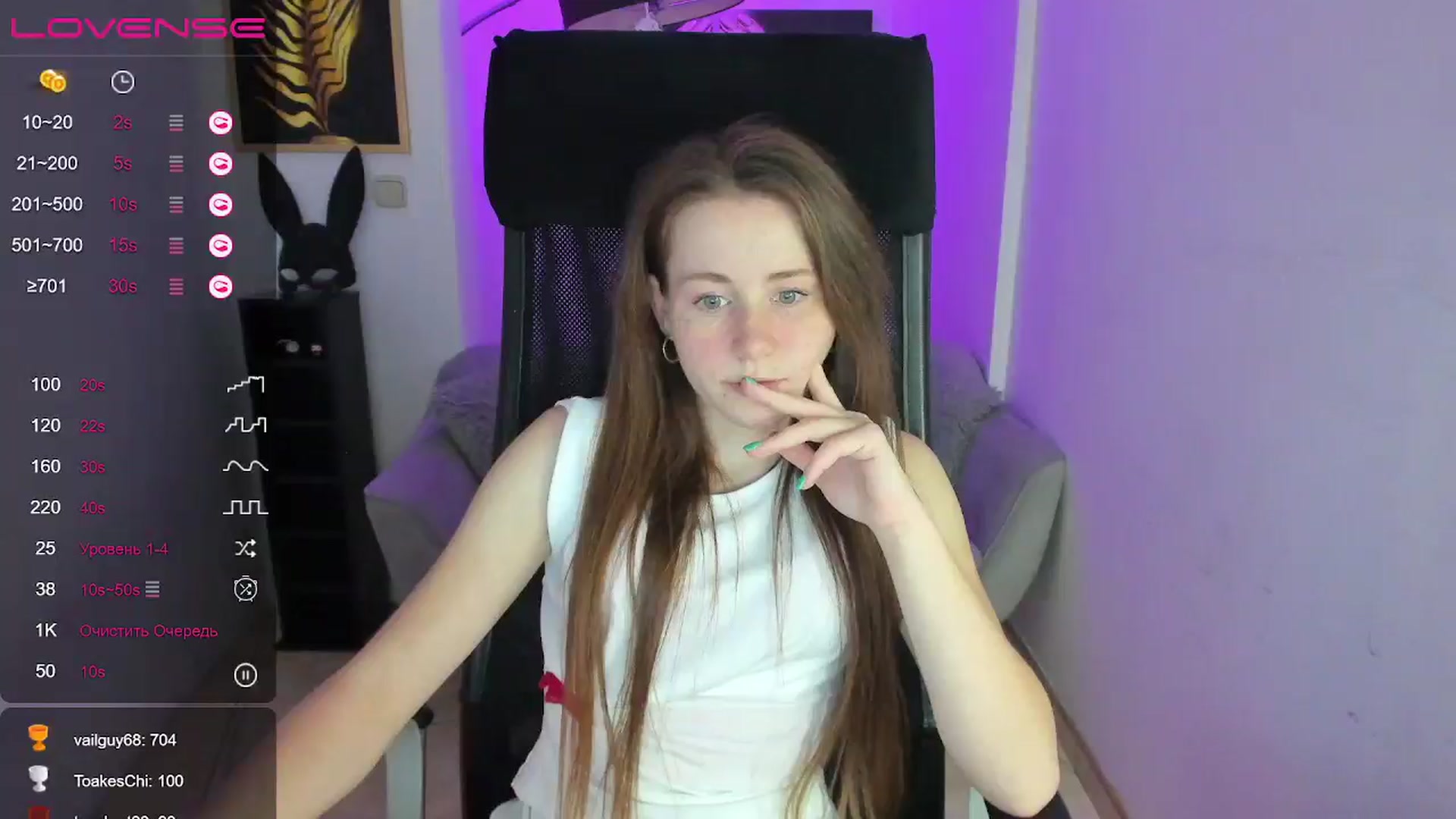 Gallery image thumbnail from Moonshinee's myfreecams stream on, 01/03/2025, 17:25 image 15 of 20