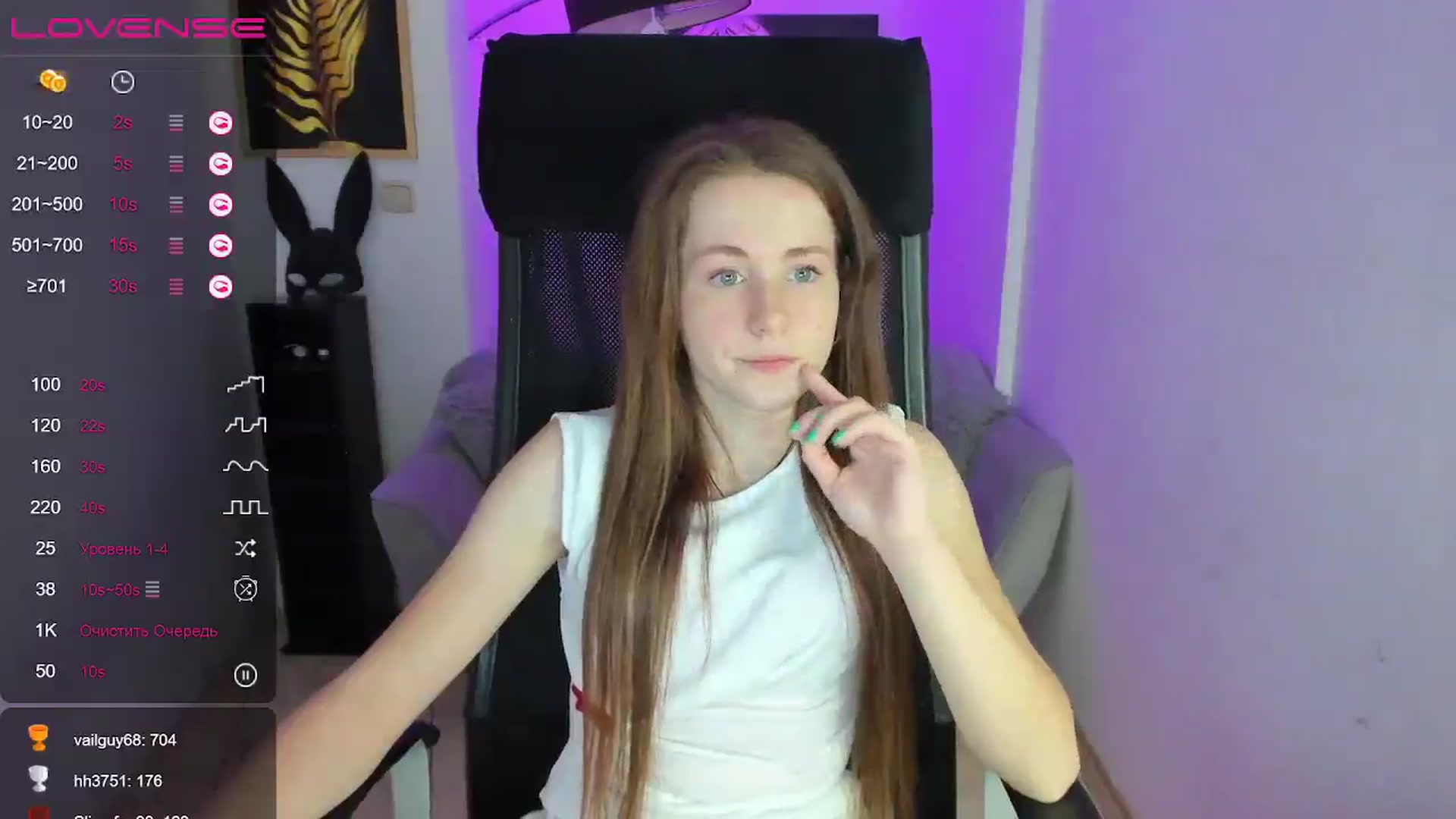 Gallery image thumbnail from Moonshinee's myfreecams stream on, 01/03/2025, 19:24 image 6 of 20