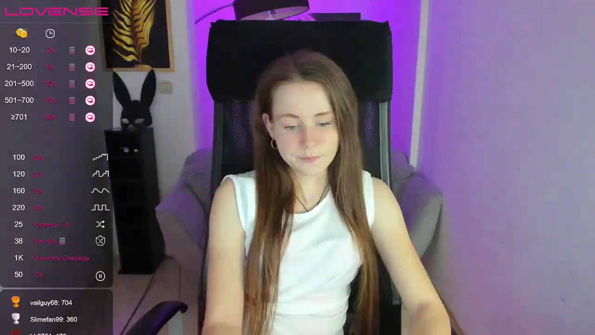 Gallery image thumbnail from Moonshinee's myfreecams stream on, 01/03/2025, 21:09 image 4 of 20