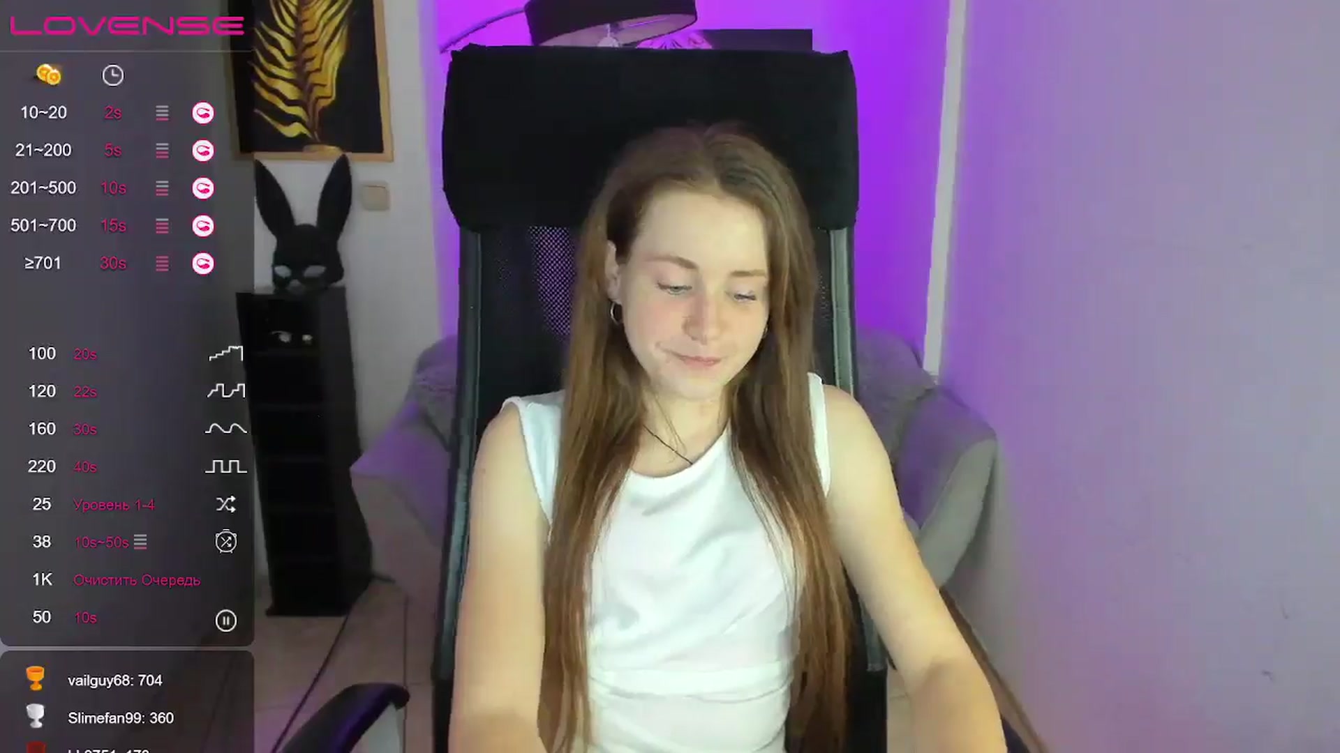 Gallery image thumbnail from Moonshinee's myfreecams stream on, 01/03/2025, 21:09 image 14 of 20
