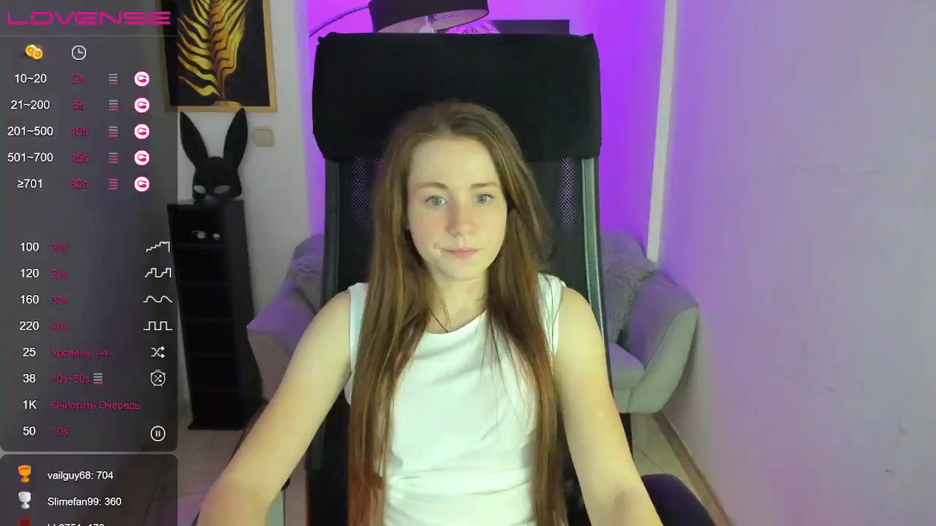 Gallery image thumbnail from Moonshinee's myfreecams stream on, 01/03/2025, 21:09 image 1 of 20