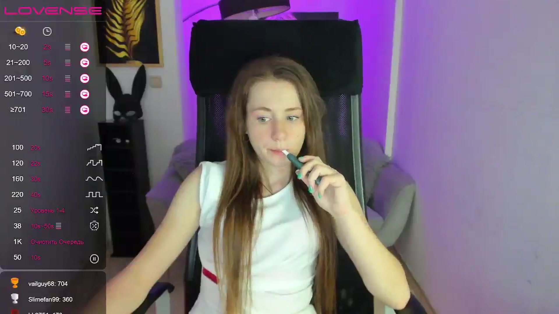 Gallery image thumbnail from Moonshinee's myfreecams stream on, 01/03/2025, 21:09 image 10 of 20