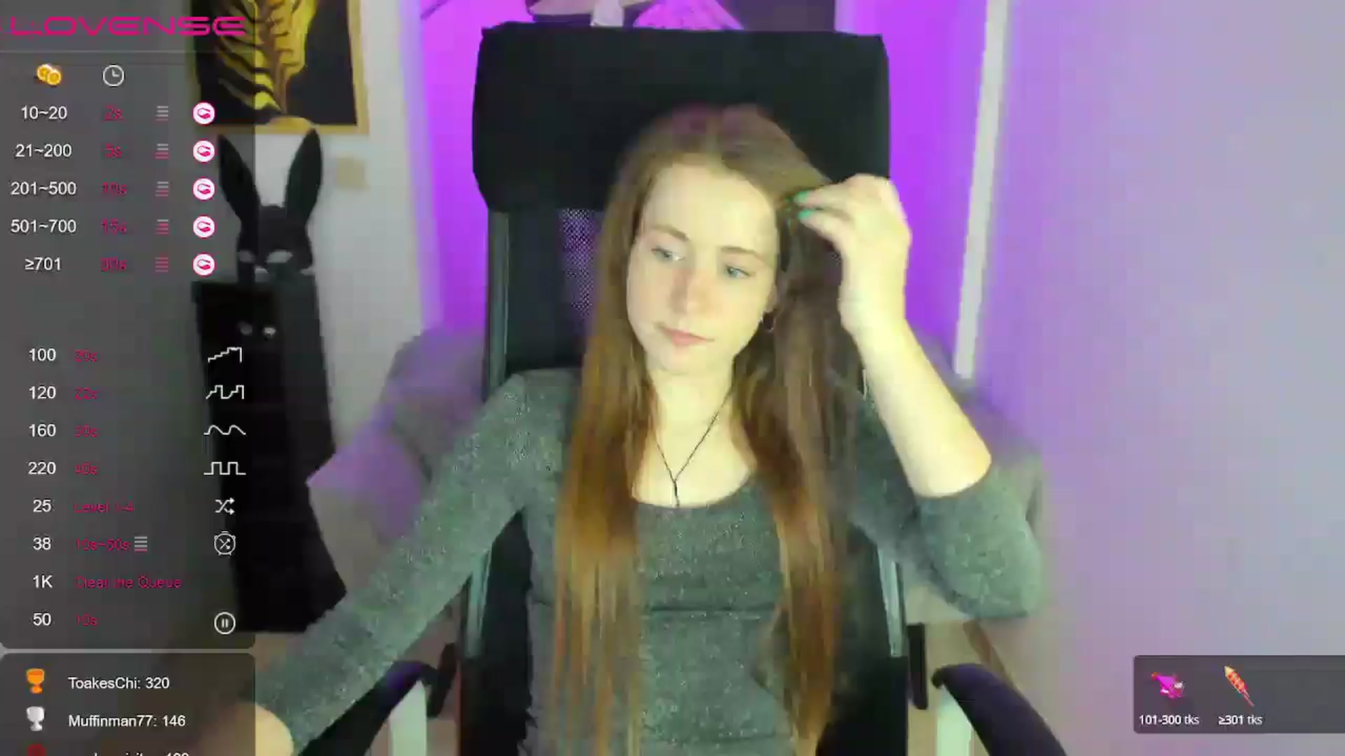 Gallery image thumbnail from Moonshinee's myfreecams stream on, 01/04/2025, 18:34 image 16 of 20