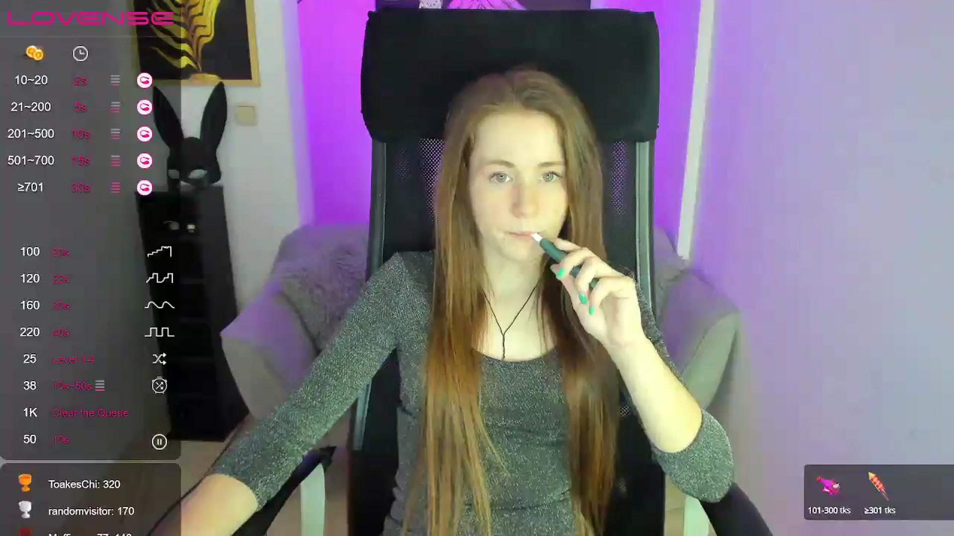 Gallery image thumbnail from Moonshinee's myfreecams stream on, 01/04/2025, 19:23 image 17 of 20