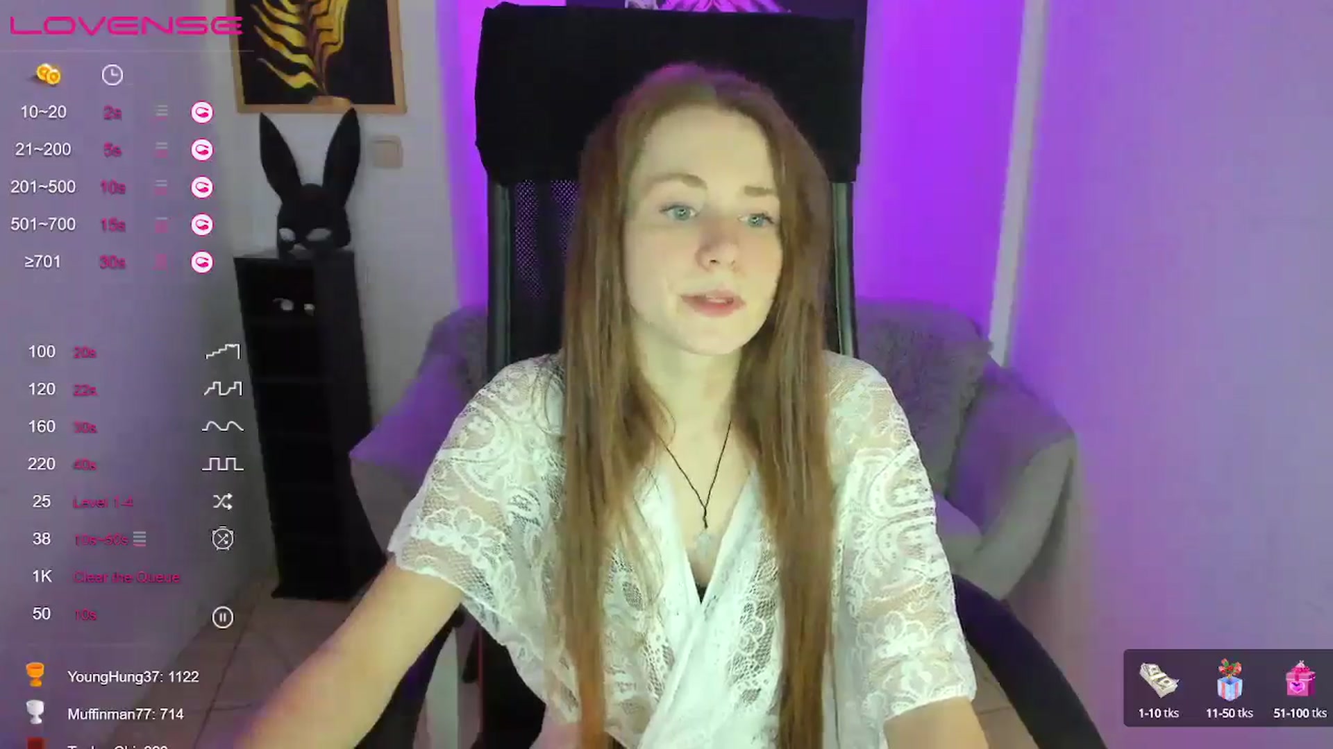 Gallery image thumbnail from Moonshinee's myfreecams stream on, 01/08/2025, 20:26 image 13 of 20