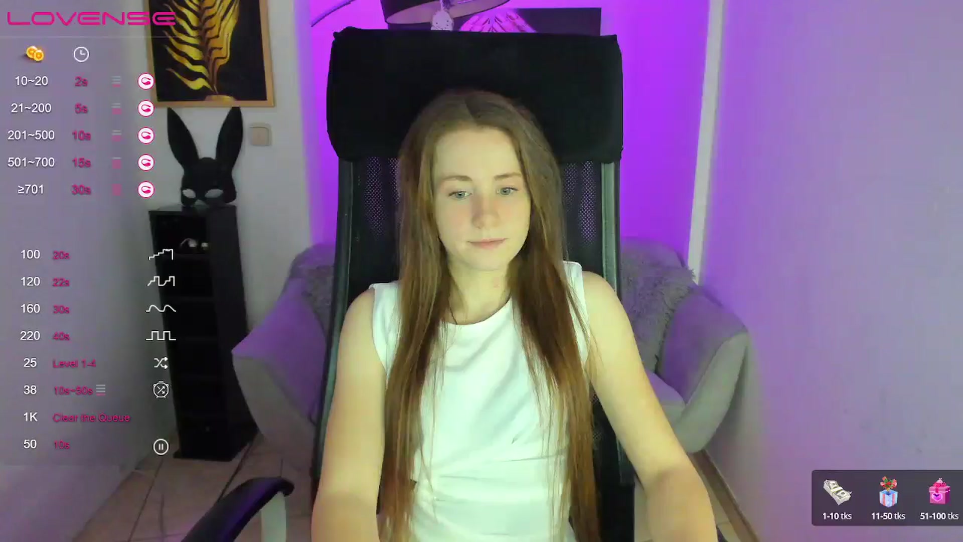 Gallery image thumbnail from Moonshinee's myfreecams stream on, 01/10/2025, 13:50 image 11 of 20