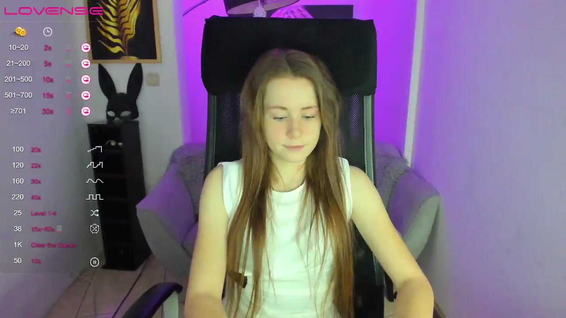 Gallery image thumbnail from Moonshinee's myfreecams stream on, 01/10/2025, 13:50 image 2 of 20