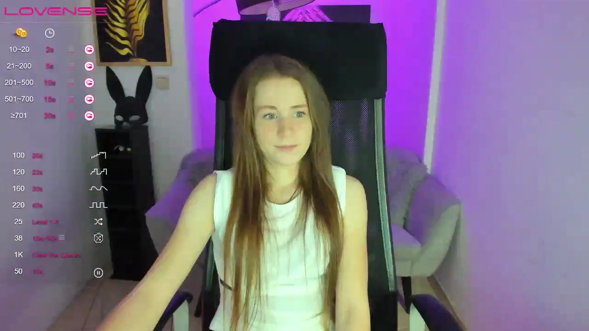 Gallery image thumbnail from Moonshinee's myfreecams stream on, 01/10/2025, 14:36 image 16 of 20
