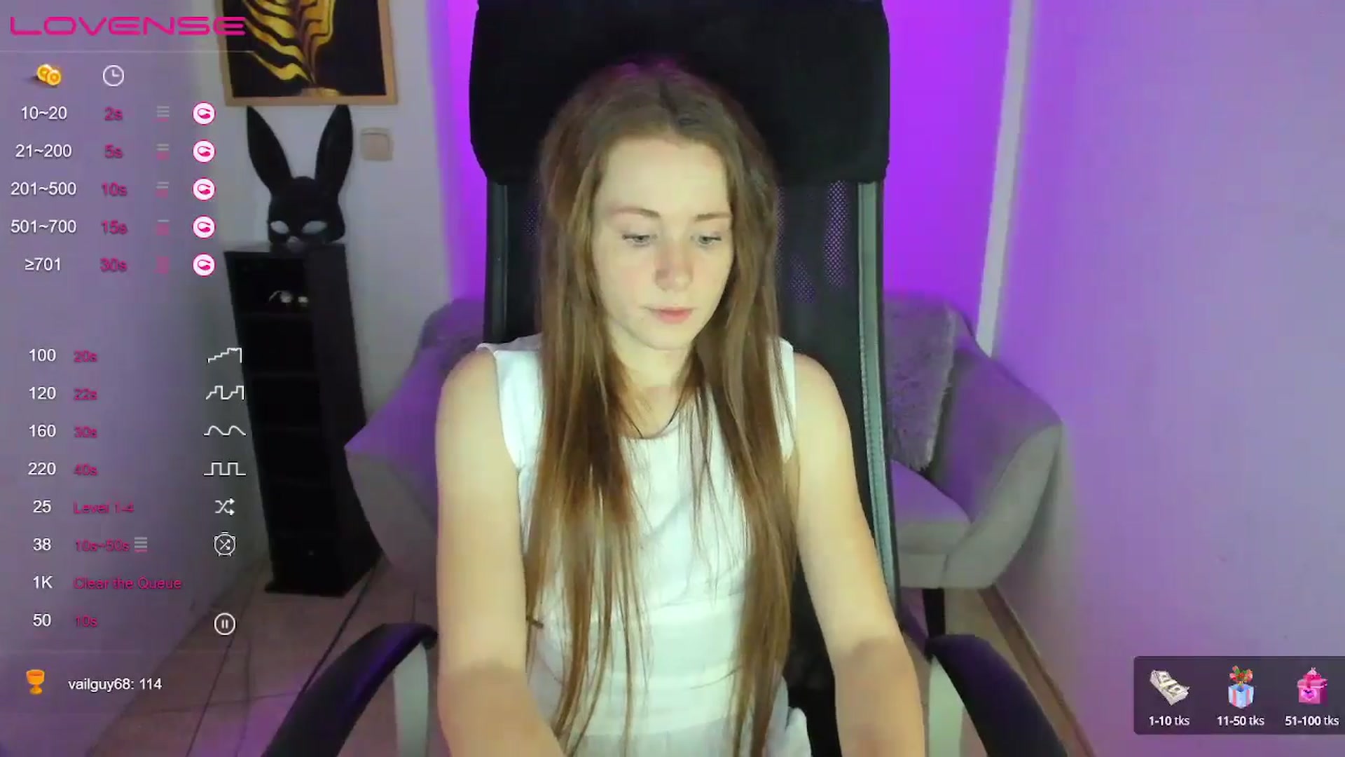 Gallery image thumbnail from Moonshinee's myfreecams stream on, 01/10/2025, 16:09 image 12 of 20