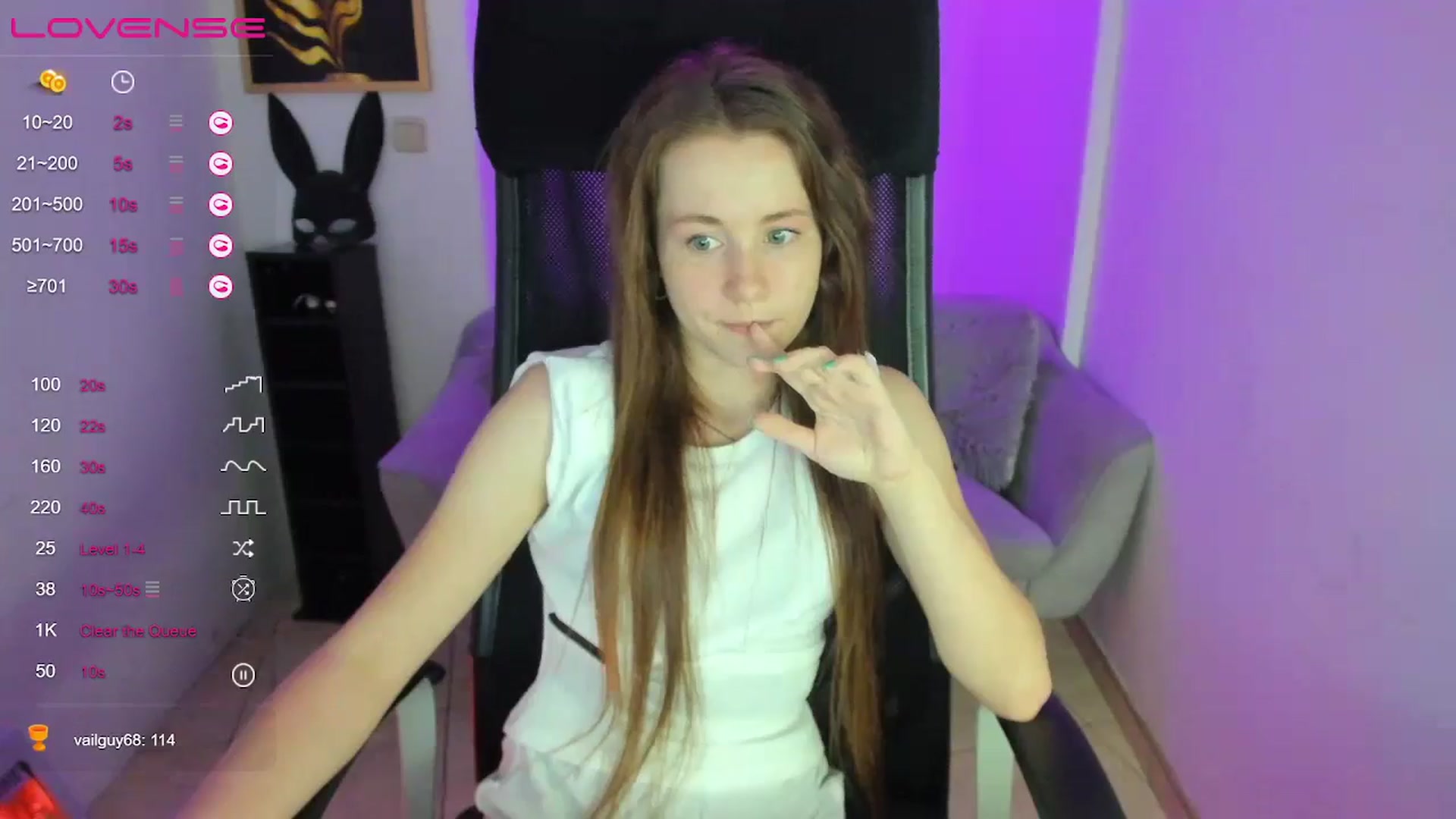 Gallery image thumbnail from Moonshinee's myfreecams stream on, 01/10/2025, 18:33 image 5 of 20