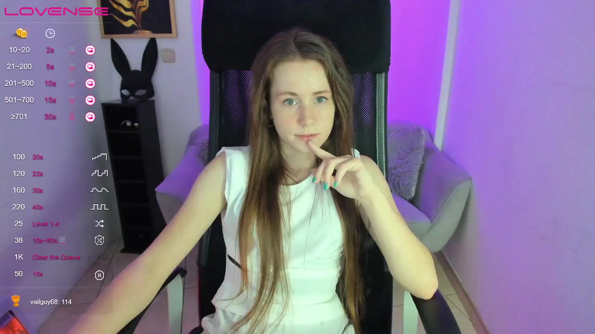 Gallery image thumbnail from Moonshinee's myfreecams stream on, 01/10/2025, 18:33 image 2 of 20