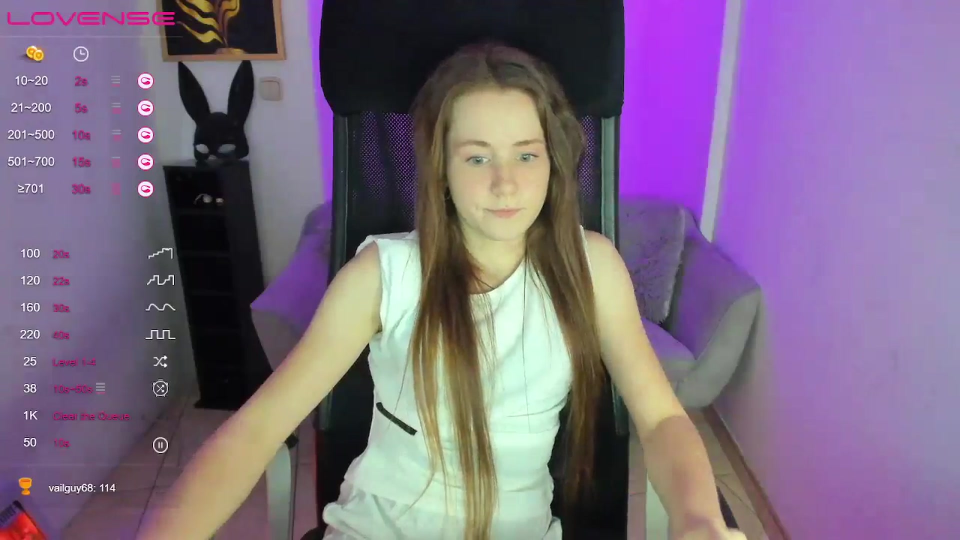 Gallery image thumbnail from Moonshinee's myfreecams stream on, 01/10/2025, 18:33 image 8 of 20